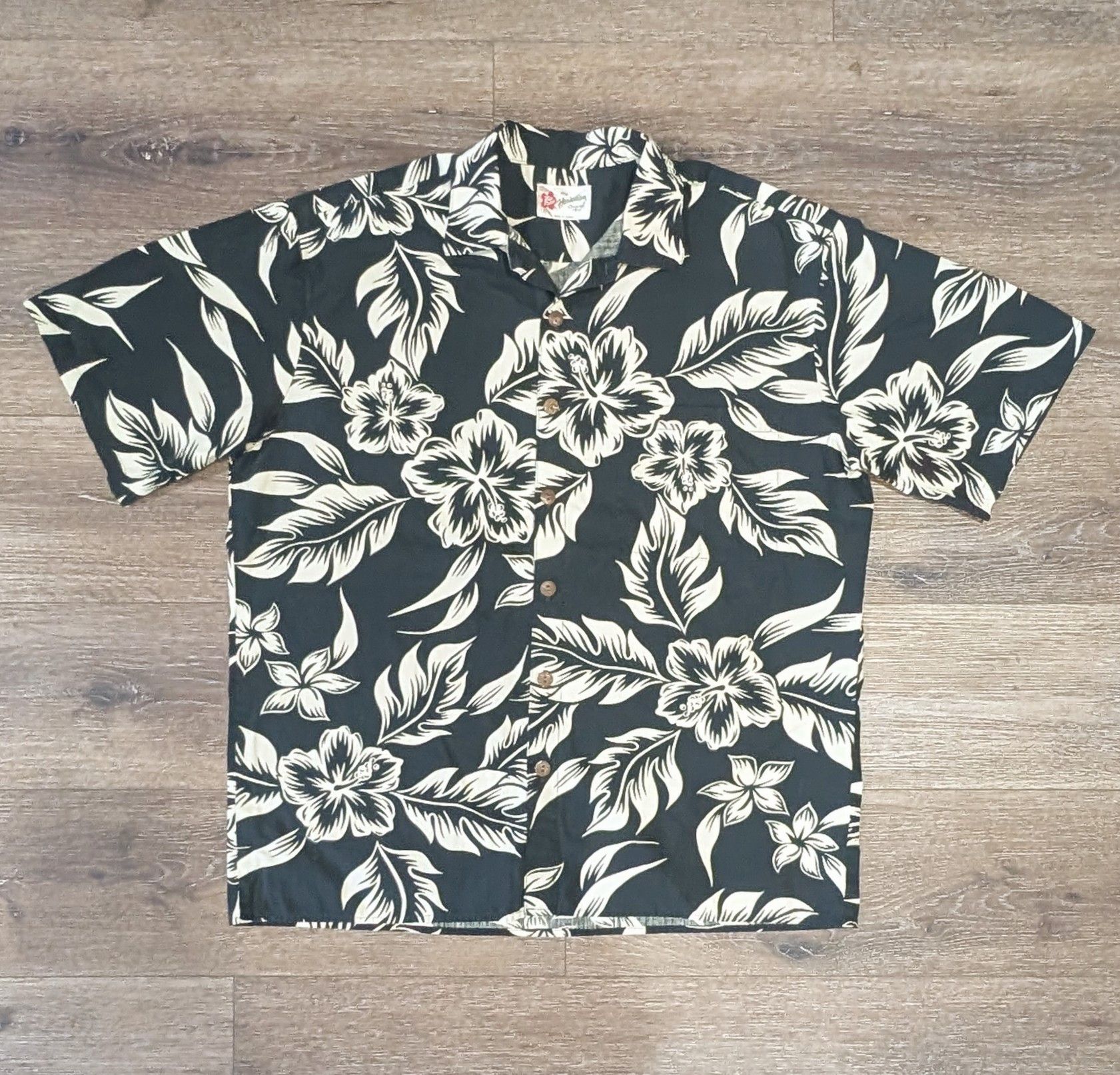 Hilo Hattie Vintage Hilo Hattie floral Black Hawaiian shirt - SIZE L Size US L / EU 52-54 / 3 - 1 Thumbnail