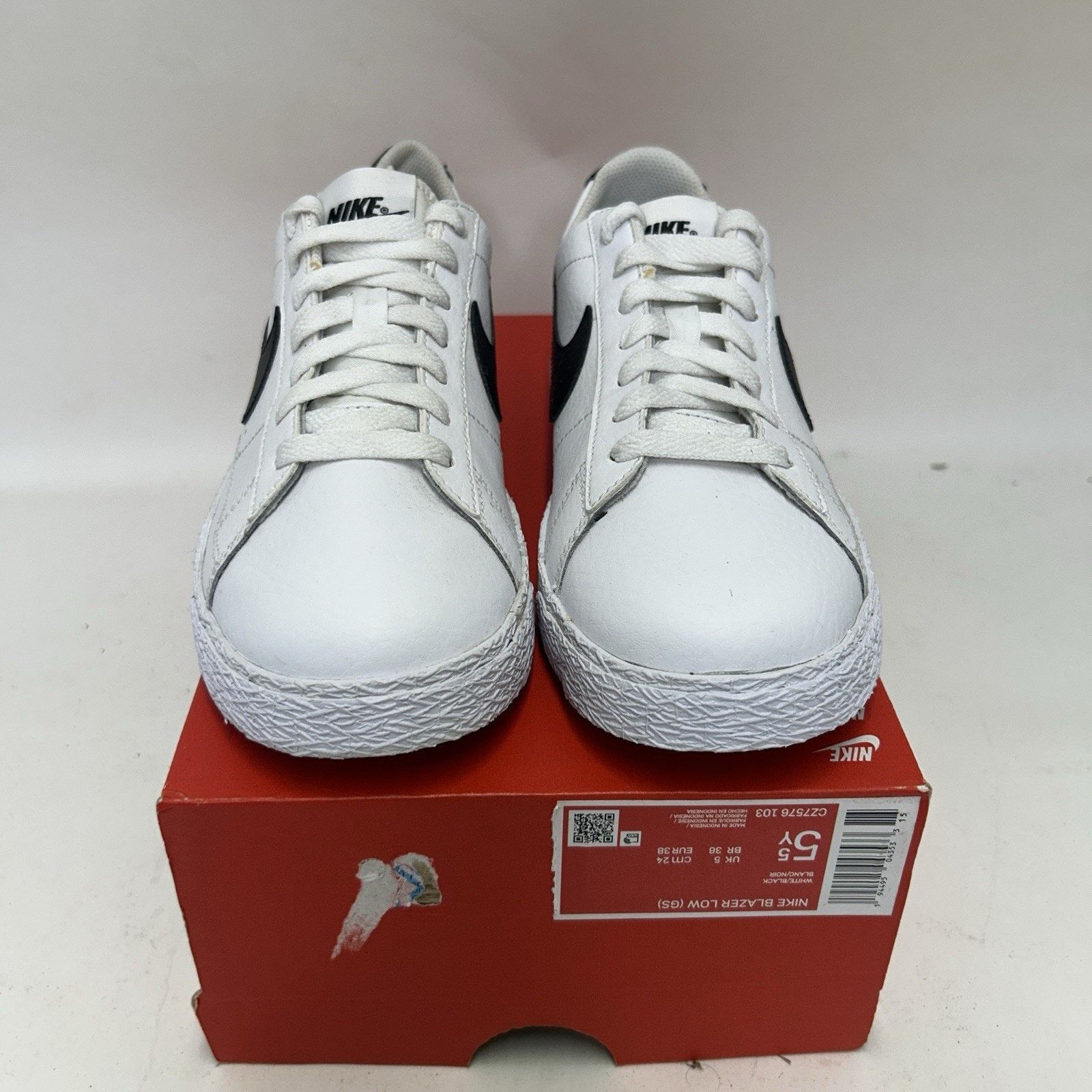 Nike Nike Blazer Low GS “White Black” CZ7576-103 Size US 7 / IT 37 - 2 Thumbnail