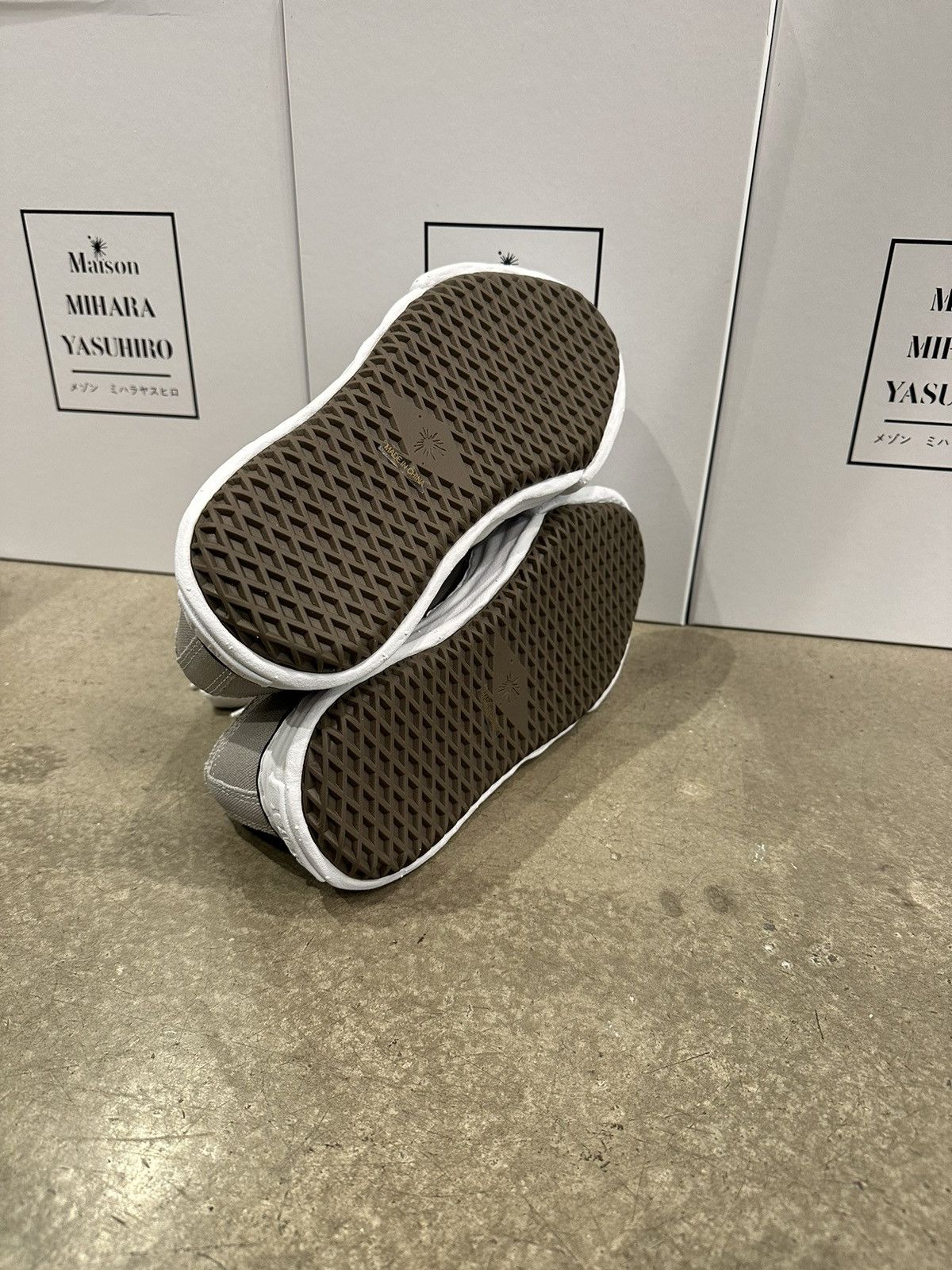 Maison MIHARA YASUHIRO MAISON MIHARA YASUHIRO - Peterson Low Grey Sneakers Size US 8 / EU 41 - 5 Thumbnail