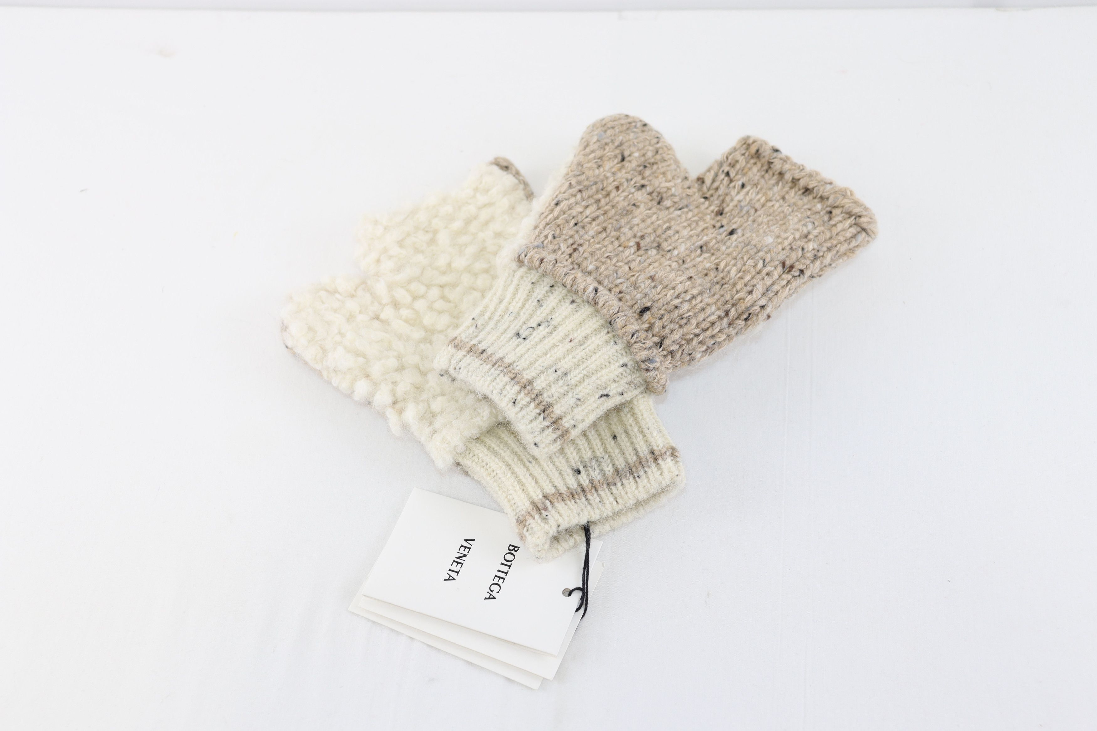 Bottega Veneta o1rshd1 Size: L / PW Patchwork Wool Knit Gloves Sand Melange Size ONE SIZE - 4 Thumbnail
