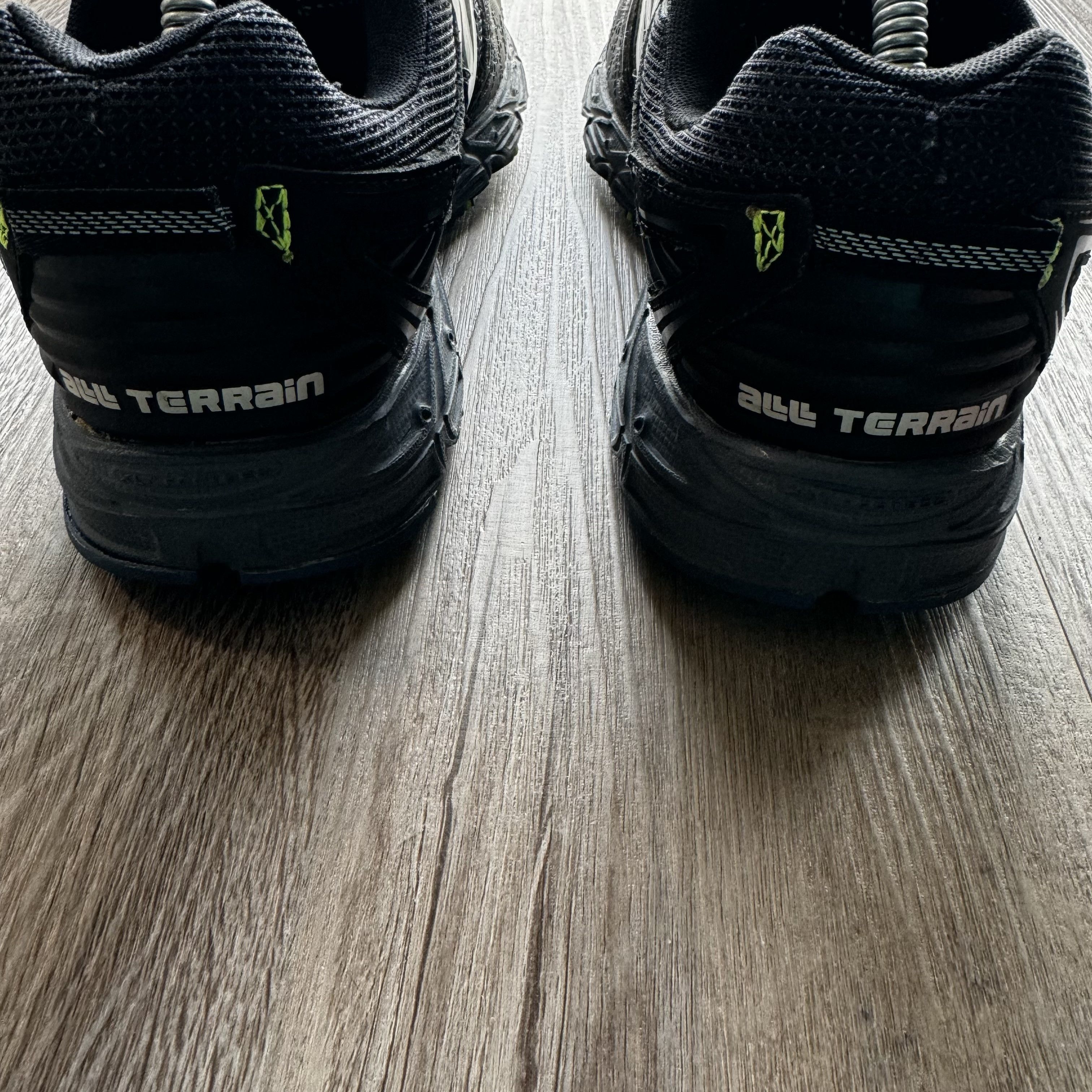 New Balance × Vintage NEW BALANCE • VINTAGE 510 V3 (9M) Size US 9 / EU 42 - 11 Thumbnail