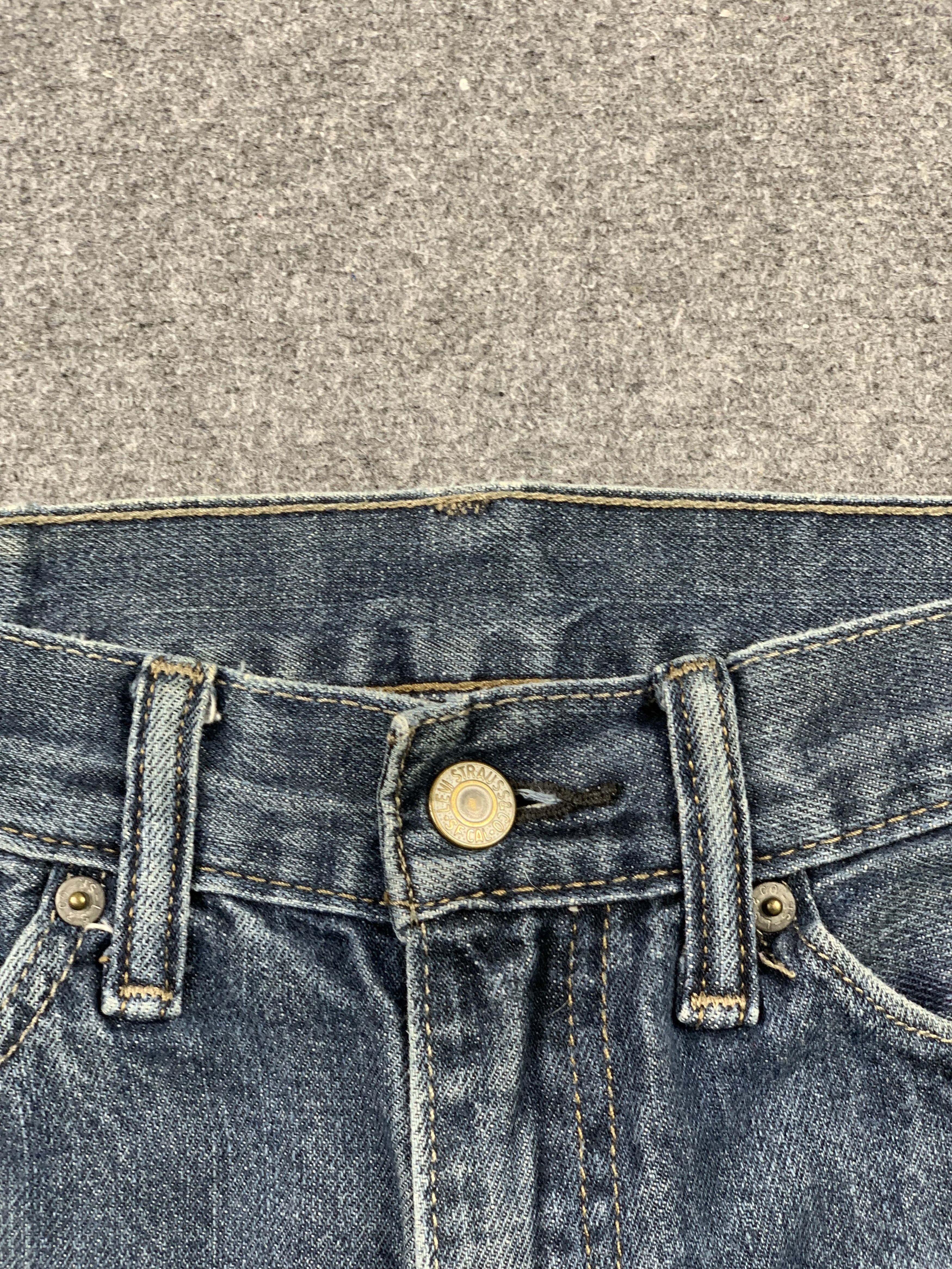 Levi's Vintage Levis 514 Faded Blue Jeans DP2189 Size US 31 - 12 Thumbnail
