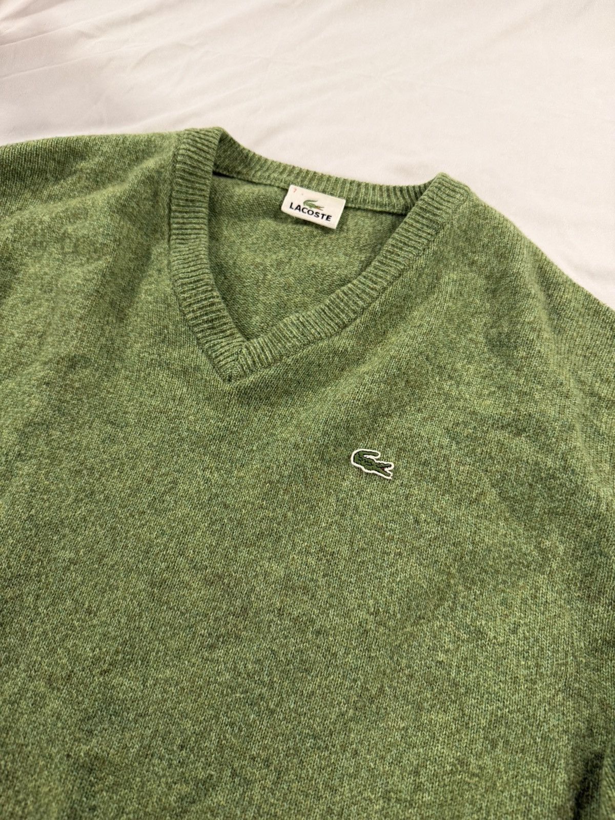Lacoste Vintage Lacoste Knit Sweater V Neck Pullover Size 7 / L Size US L / EU 52-54 / 3 - 2 Thumbnail