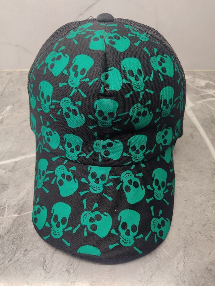 Japanese Brand Vintage Skulls Trucker Hat Cap Size ONE SIZE - 2 Thumbnail