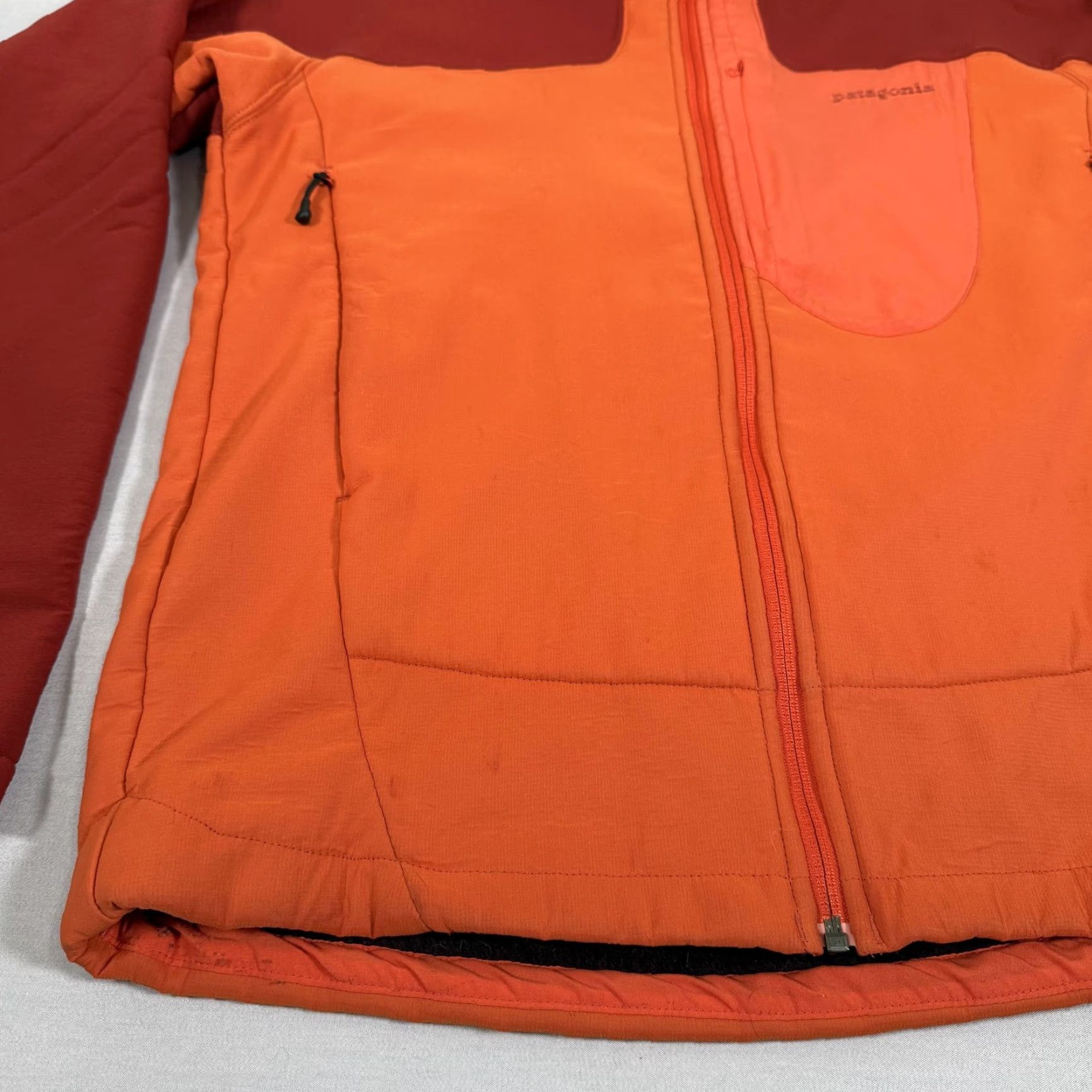 Patagonia Patagonia Jacket M Mens Orange Red Softshell Lined Regulator Hiking Full Zip Pockets Embroidered Logo R1 90s Outdoor Size US M / EU 48-50 / 2 - 6 Thumbnail