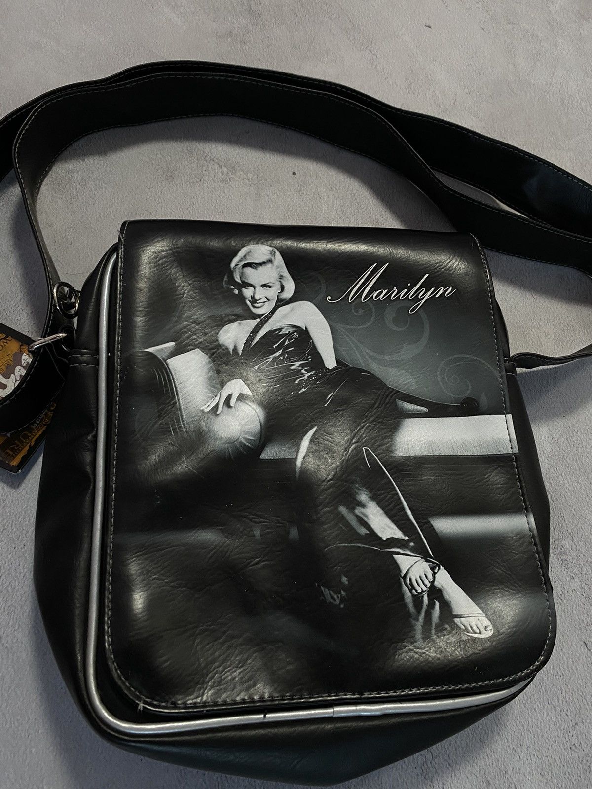 Designer × Vintage 🎤 Vintage Bag Marilyn Monroe Big Logo Size ONE SIZE - 2 Thumbnail