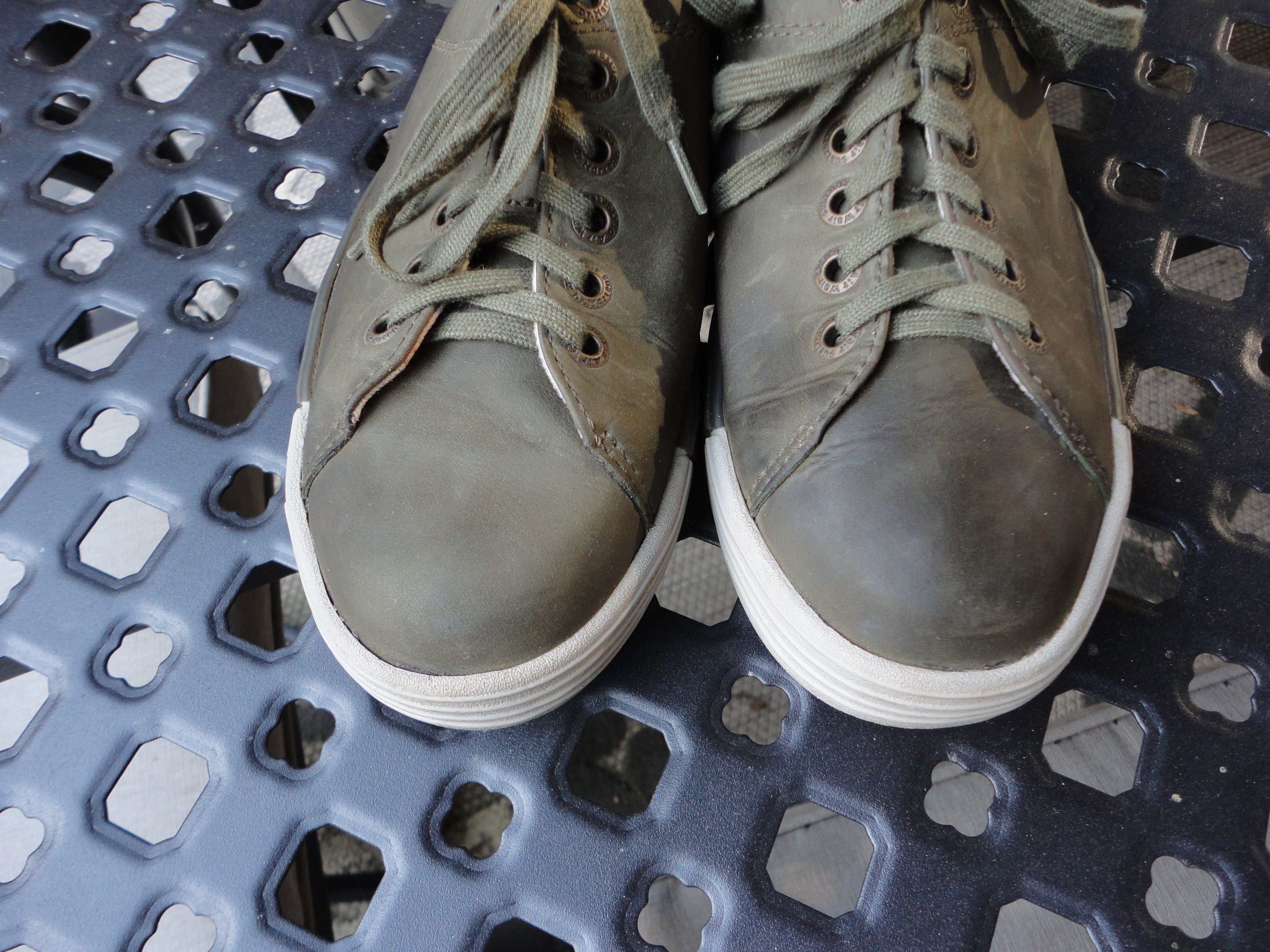 Dr. Martens DR. MARTENS Green Lace Up Tennis Shoes Size 8M Size US 8 / EU 41 - 5 Thumbnail