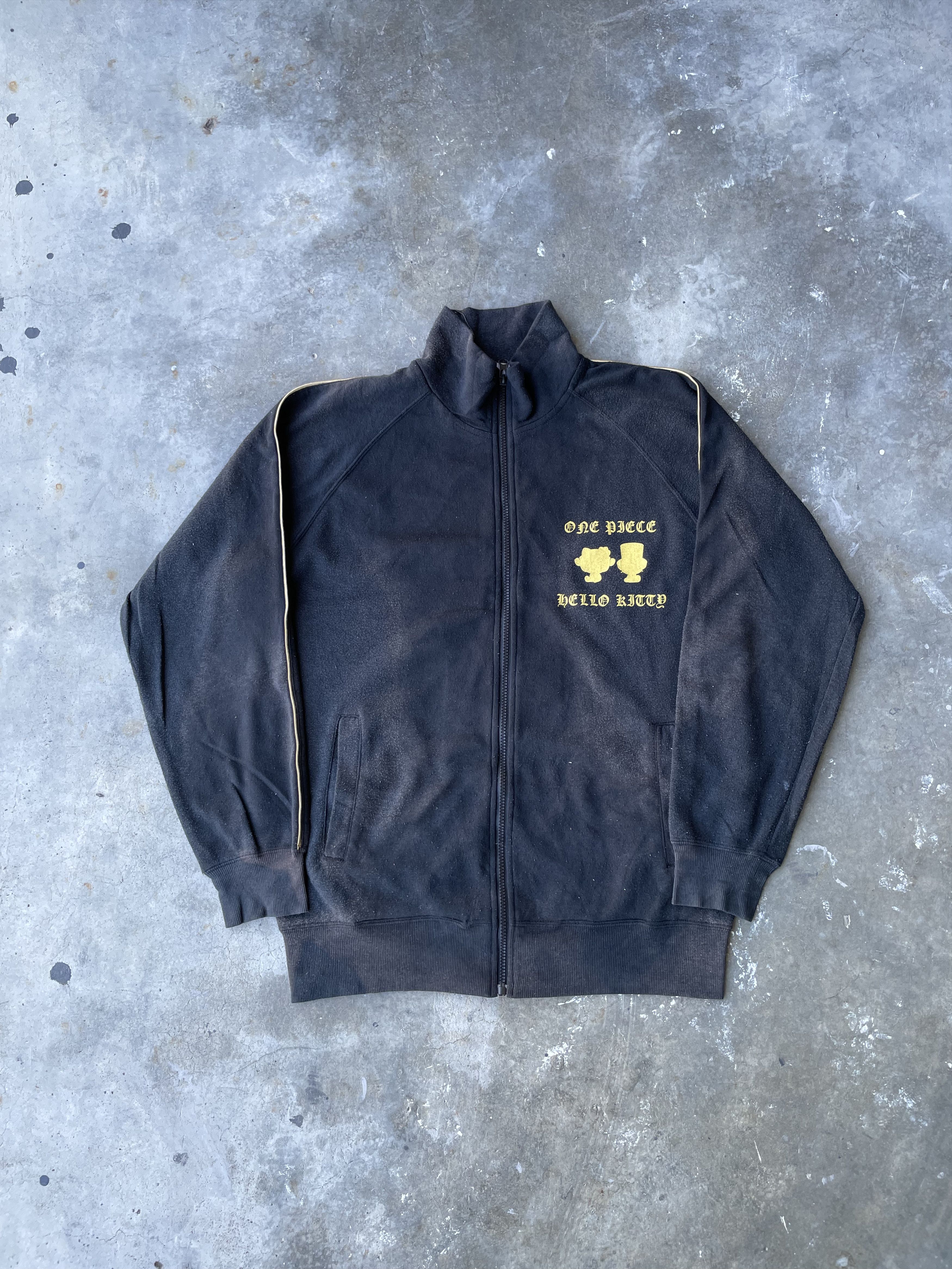 Japanese Brand Vintage Sunfaded One Piece X Hello Kitty Logo Zip Sweatshirt Size US L / EU 52-54 / 3 - 2 Thumbnail