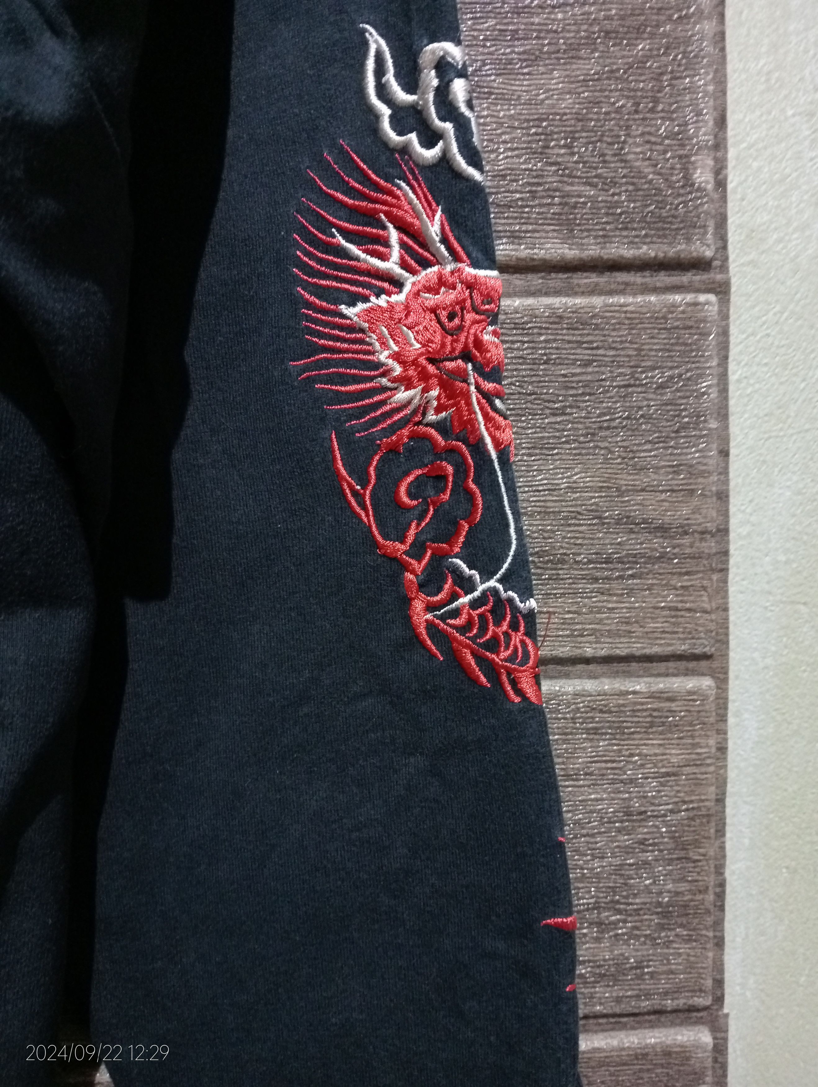 Toyo Enterprises Vintage Toyo Enterprise Sukajan Embroidery Tshirt Very Rare Size US M / EU 48-50 / 2 - 12 Thumbnail