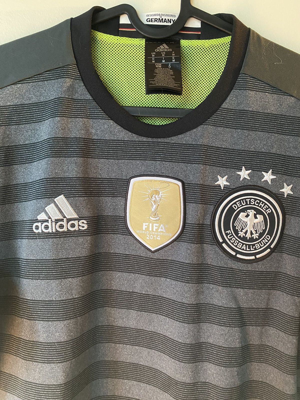Adidas Germany 2014 World Cup Winner Jersey (Reversible) Size US M / EU 48-50 / 2 - 2 Thumbnail