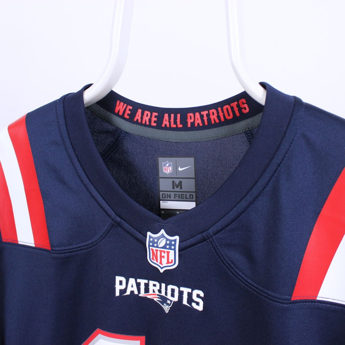 NFL Nike Mac Jones 10 Jersey Patriots Size US M / EU 48-50 / 2 - 3 Thumbnail