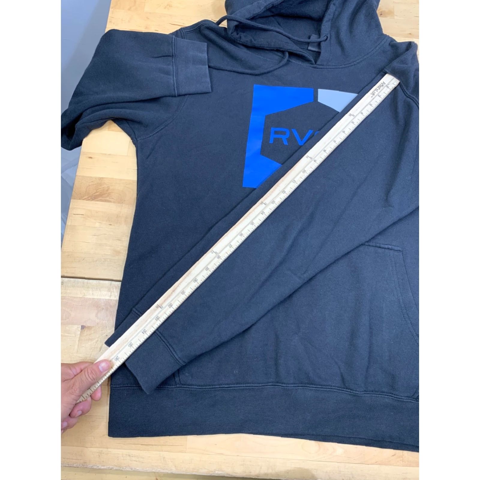 RVCA RVCA Hoodie Mens L Black Logo Surf Skate Pullover Drawstring 12112 Size US L / EU 52-54 / 3 - 5 Thumbnail