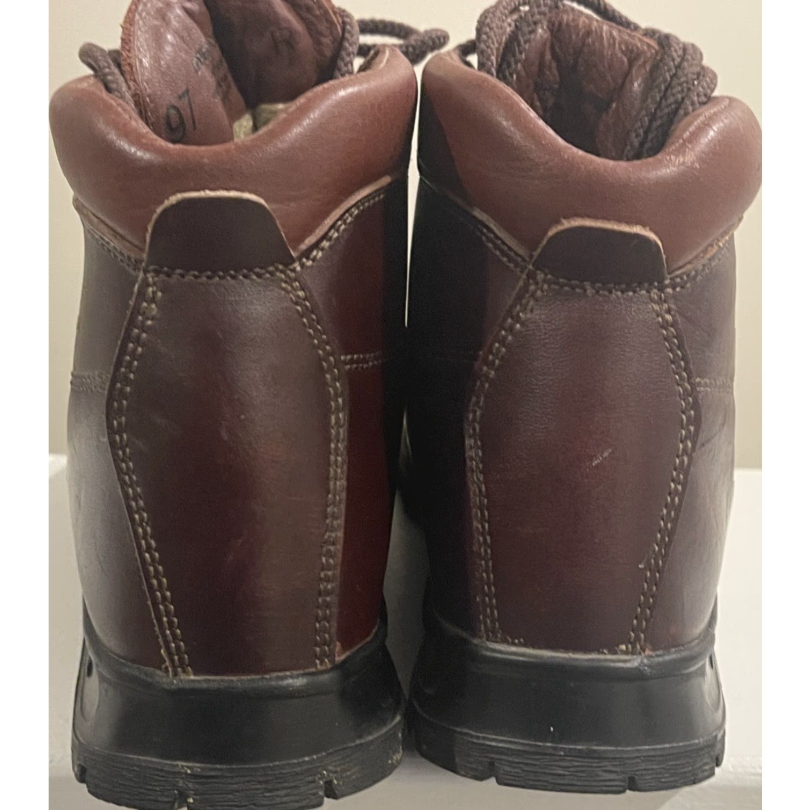 Vasque Vasque Skywalk Sundowner Boots Sz 6M Dark Red Gore-Tex Leather Hiking Trail Men Boots Size US 6 / EU 39 - 6 Thumbnail