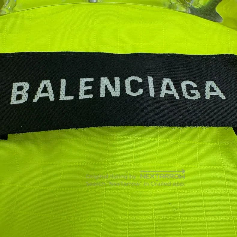 Balenciaga Balenciaga size 37 Contrast Color Letter Printed Stand Col Size US S / EU 44-46 / 1 - 3 Thumbnail