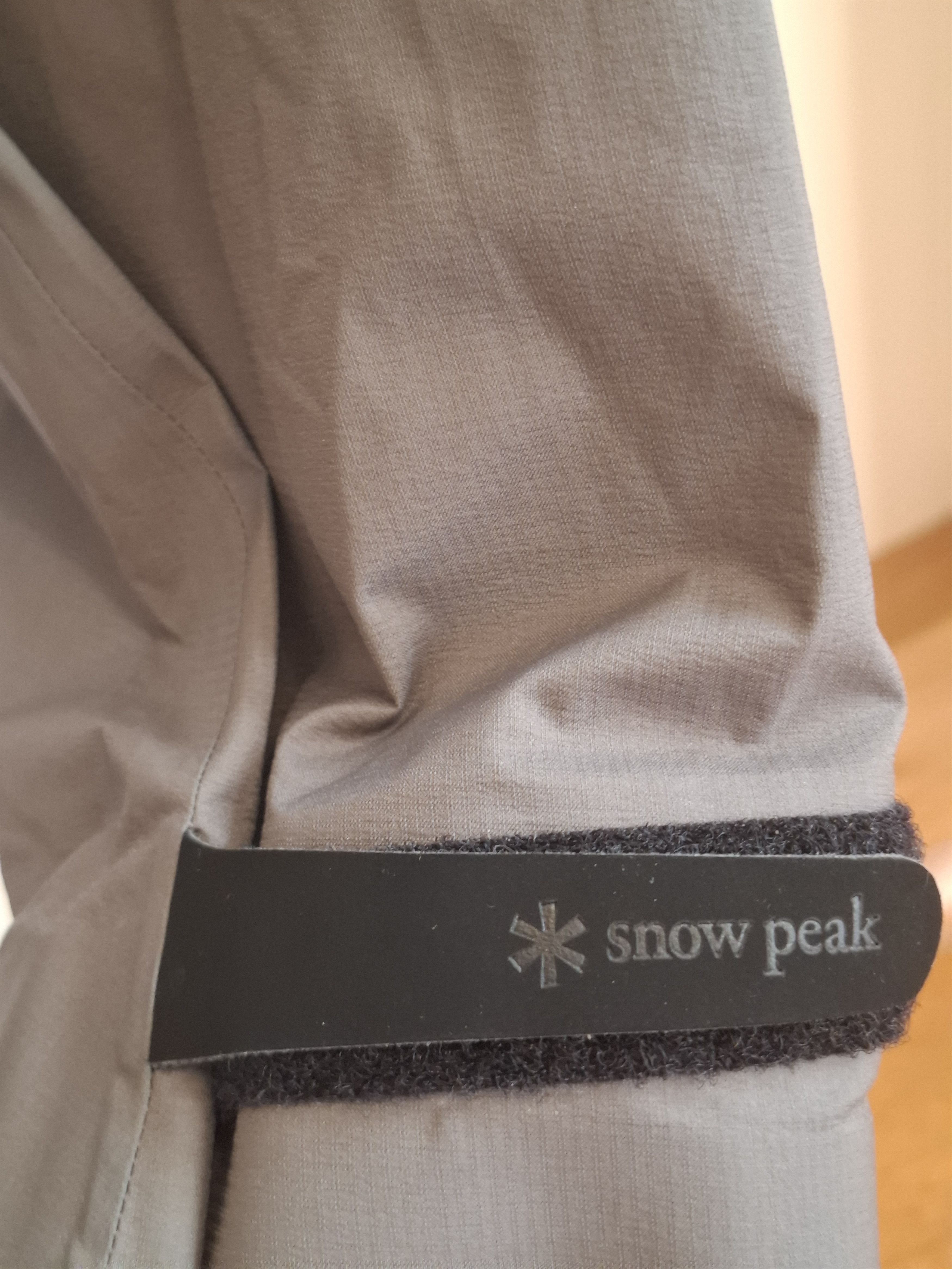 Snow Peak Snow Peak rainjacket. Size US L / EU 52-54 / 3 - 5 Thumbnail