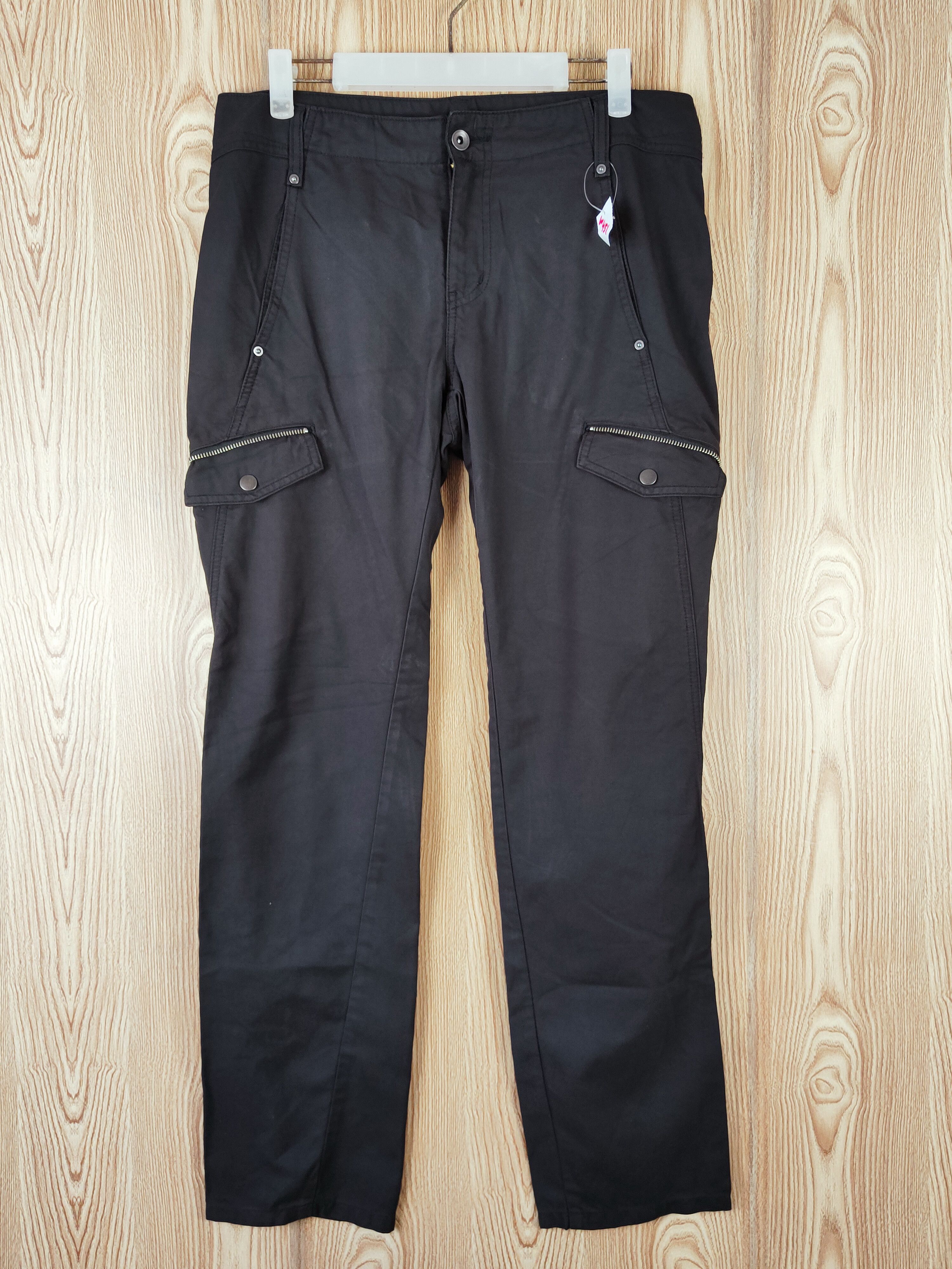 Japanese Brand Japanese Brand Black Multipocket Cargo Pants #W460 Size 31" - 1 Thumbnail