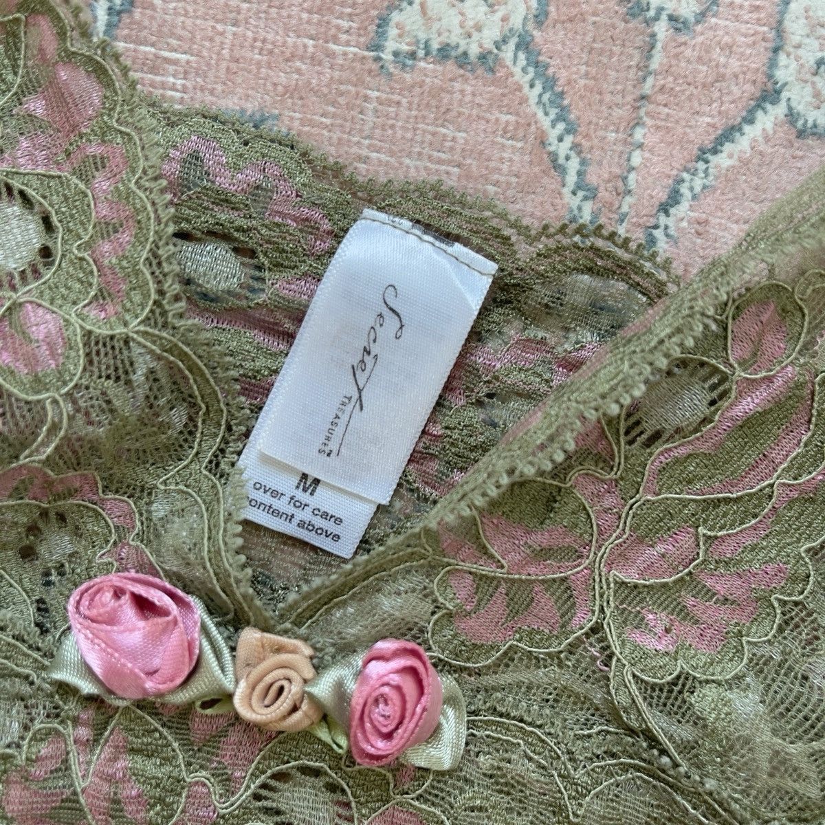 Other Adorable Green Floral Mesh Sheer Camisole (Medium) Size M / US 6-8 / IT 42-44 - 4 Thumbnail