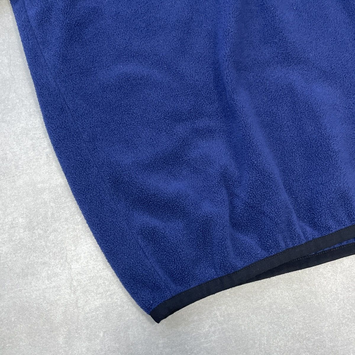Adidas × Vintage Vintage Adidas Fleece Sweatshirt Size L Size US L / EU 52-54 / 3 - 6 Thumbnail