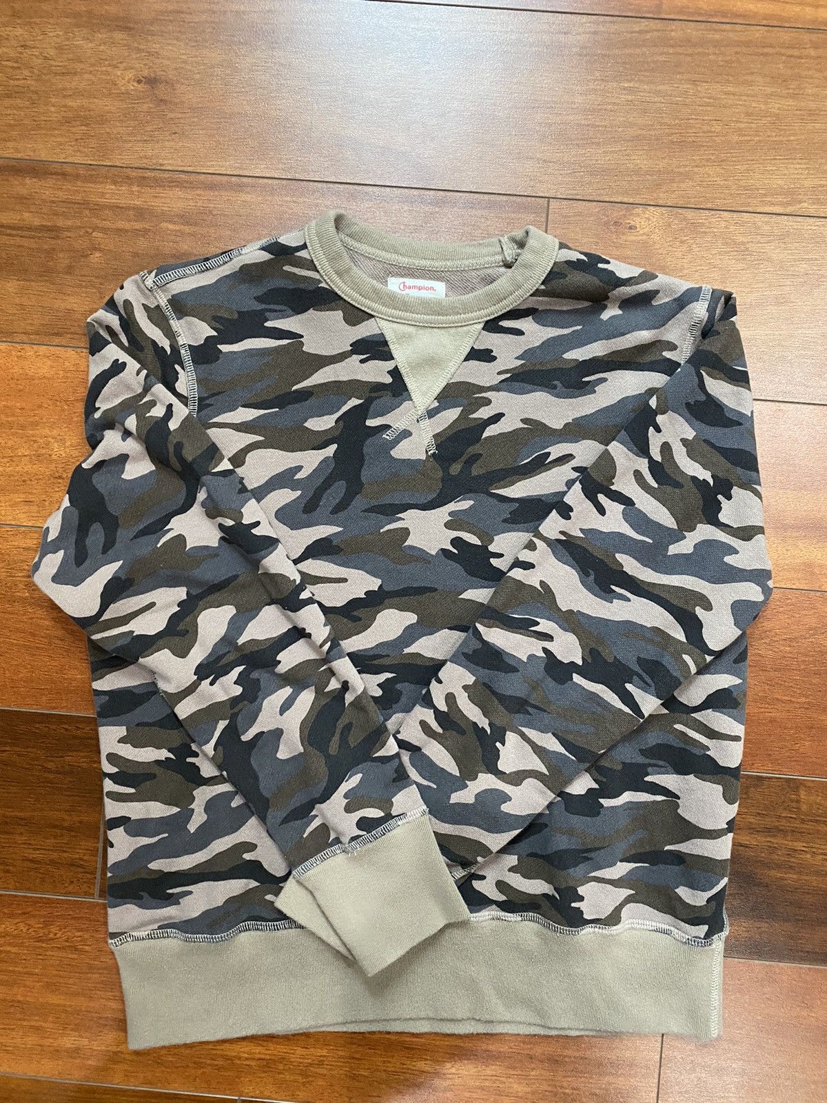 Camo champion sweatshirt online