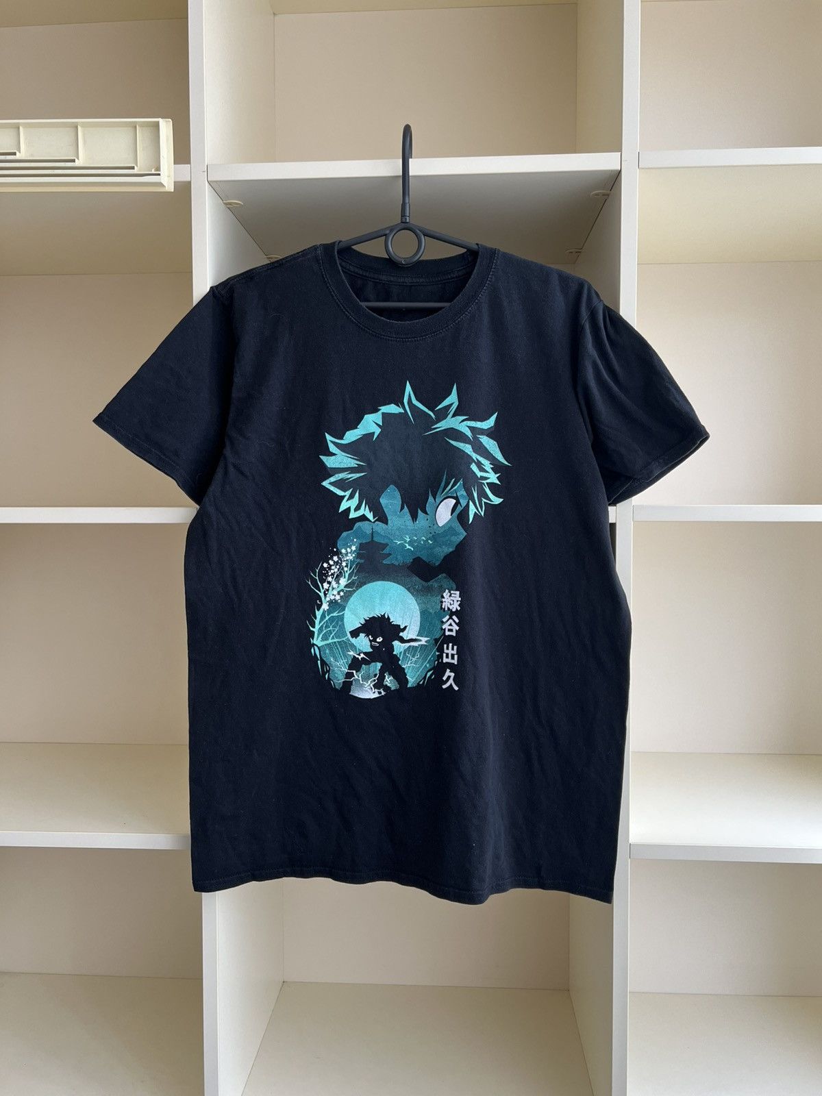 Anime Vintage My Hero Academia Anime Tee T-Shirt Size US M / EU 48-50 / 2 - 1 Thumbnail