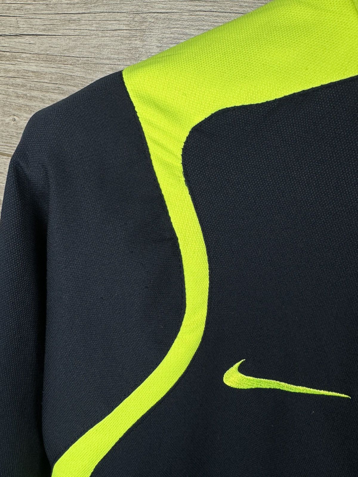 Nike 2005-06 Barcelona Nike Track Jacket Size S Size US S / EU 44-46 / 1 - 21 Thumbnail