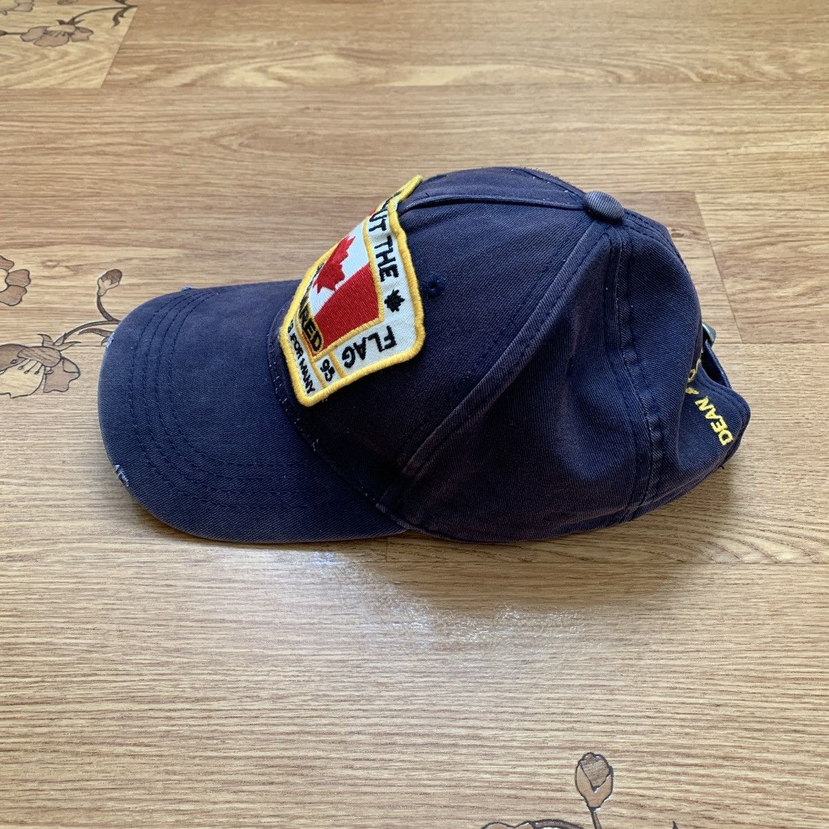 Dsquared2 Dsquared2 Distressed Cap Canadian Flag Icon Baseball Hat Size ONE SIZE - 4 Thumbnail