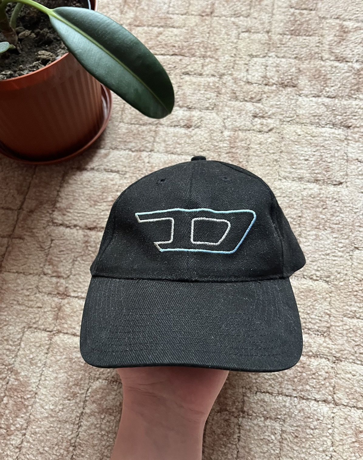Diesel Vintage Diesel 90's Avant Garde Big Logo Black Cap Size ONE SIZE - 1 Thumbnail