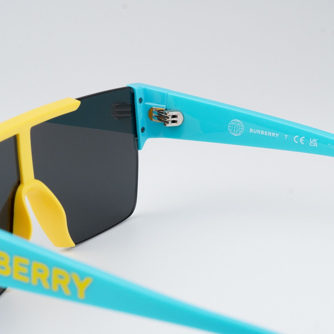 Burberry NEW Burberry JB4387 405087 KIDS Shield Unisex Sunglasses Size ONE SIZE - 6 Thumbnail