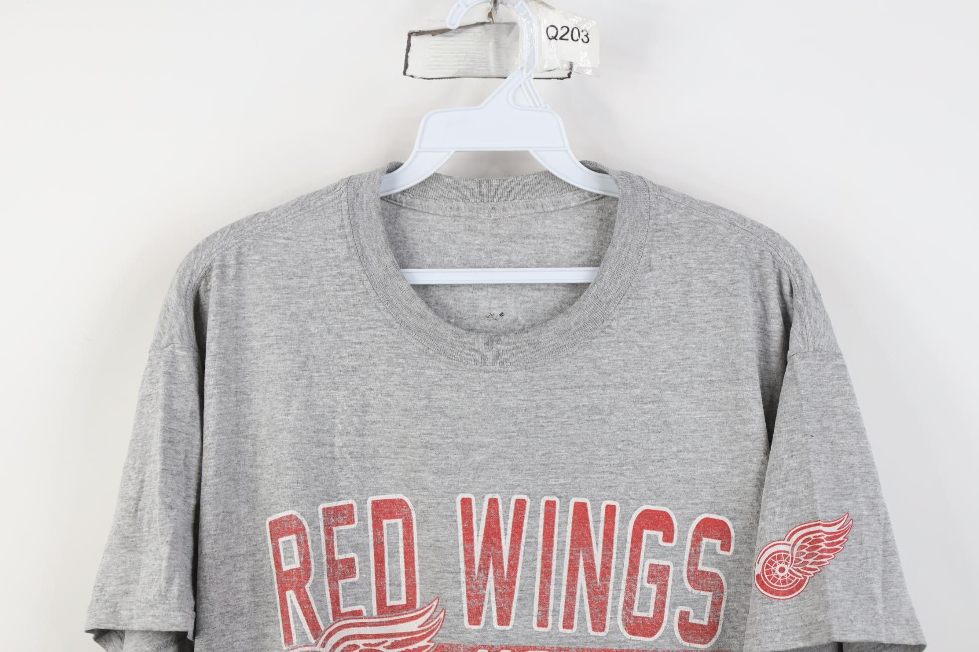 Vintage Vintage Y2K Spell Out Detroit Red Wings Hockey T-Shirt Size US M / EU 48-50 / 2 - 2 Thumbnail