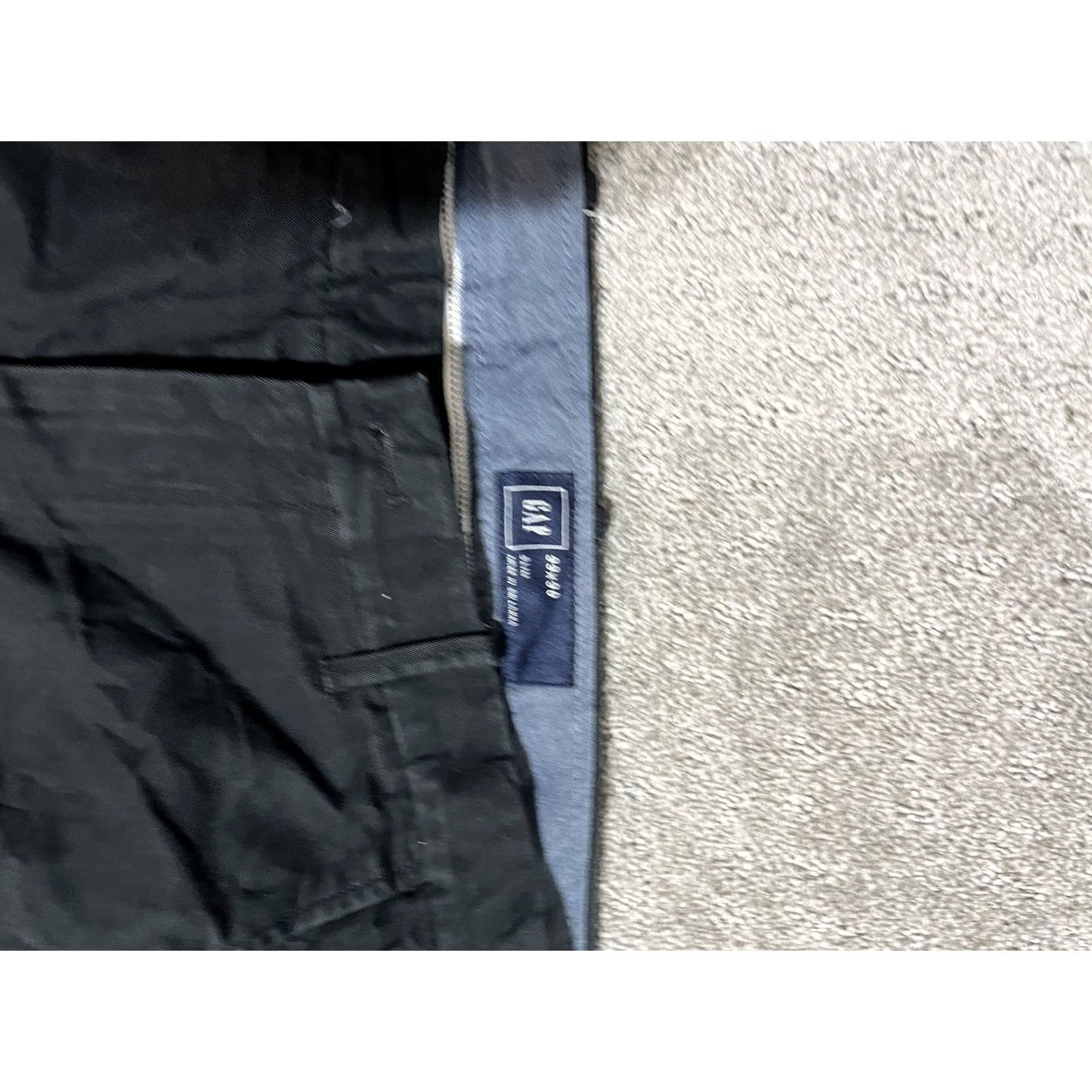 Gap Gap Slim Chino Pants Men 33x30 Black Solid Distressed Front Flat Front Zip Comfort Easy Care Slimming Jeans? Size US 33 - 5 Thumbnail