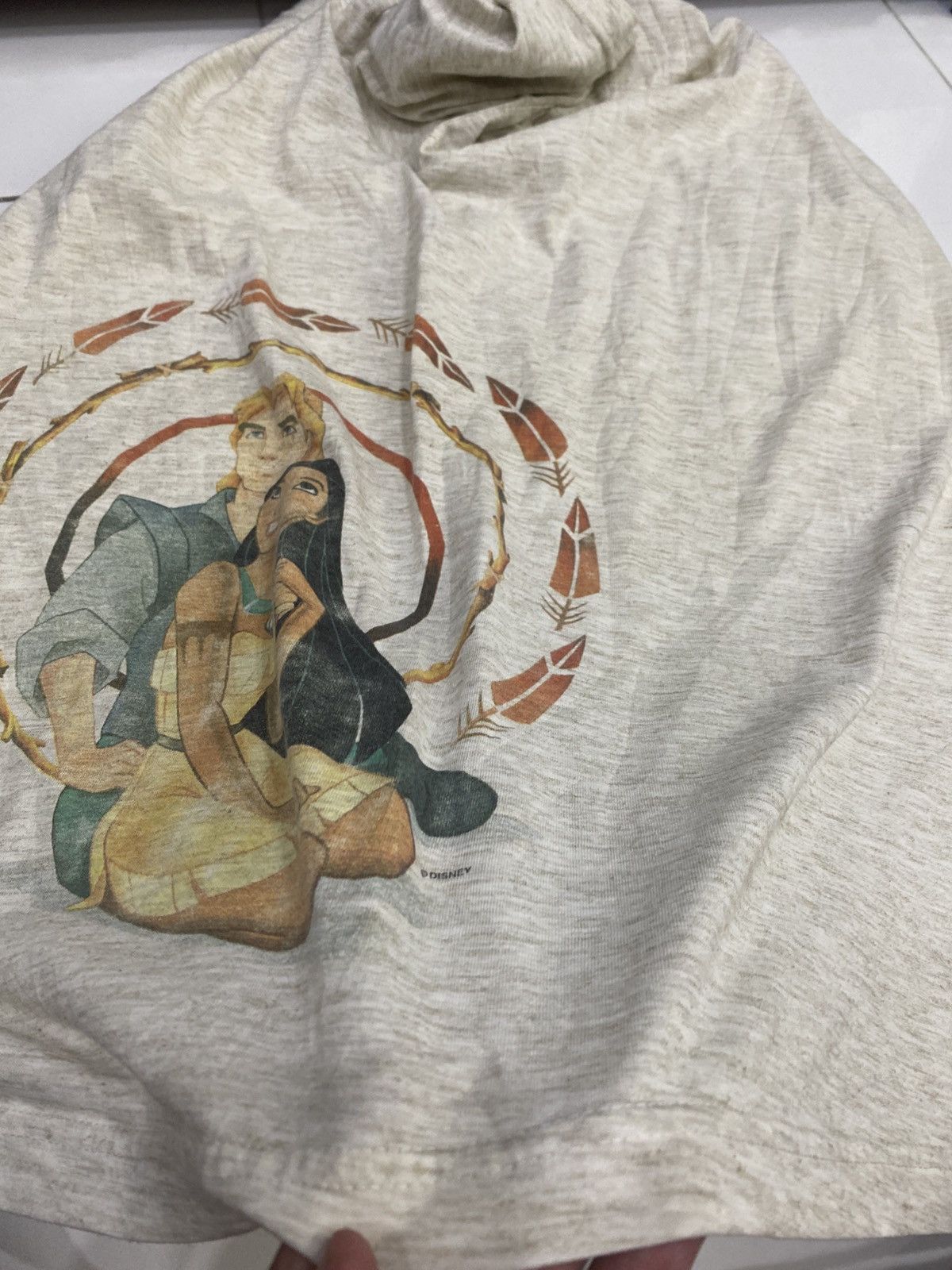 Disney VINTAGE POCAHONTAS TSHIRT Size US L / EU 52-54 / 3 - 7 Thumbnail