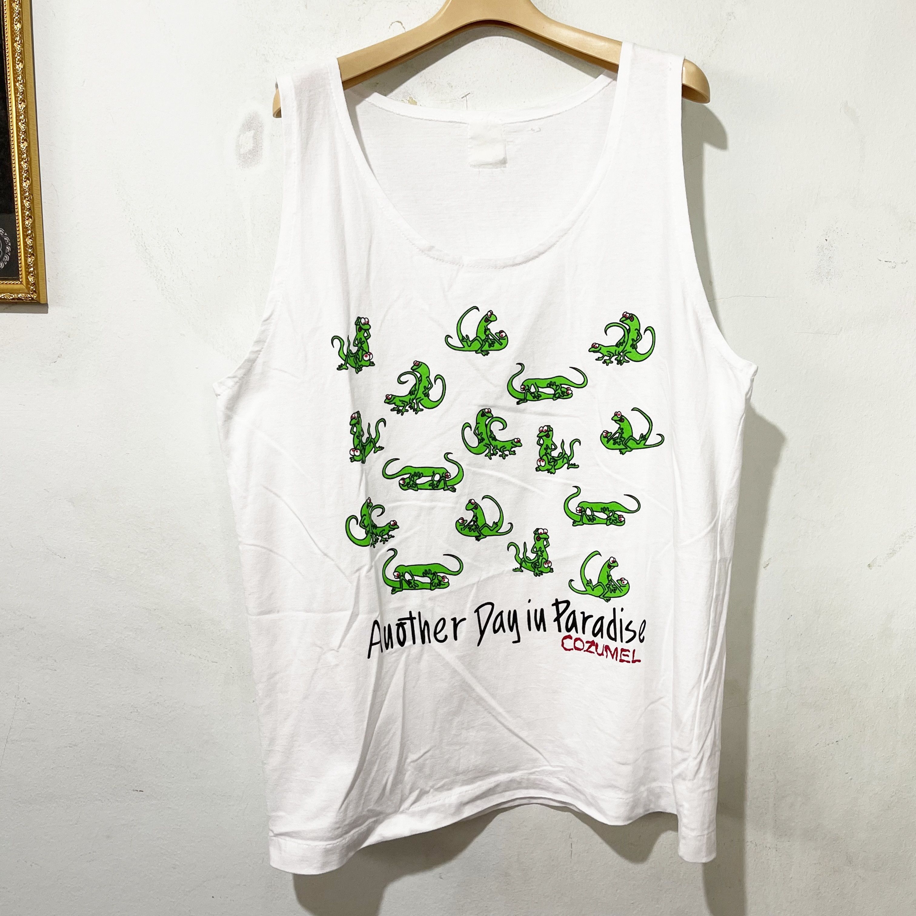 Vintage Vintage 90s Cozumel Lizard Tank T-Shirt Size US L / EU 52-54 / 3 - 1 Thumbnail