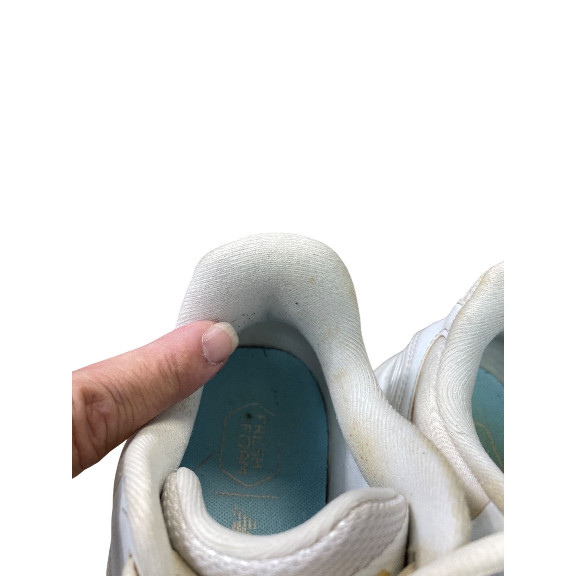 New Balance New Balance Fresh foam 3000V7 mens running sneakers size 8.5 Size US 8.5 / EU 41-42 - 12 Thumbnail