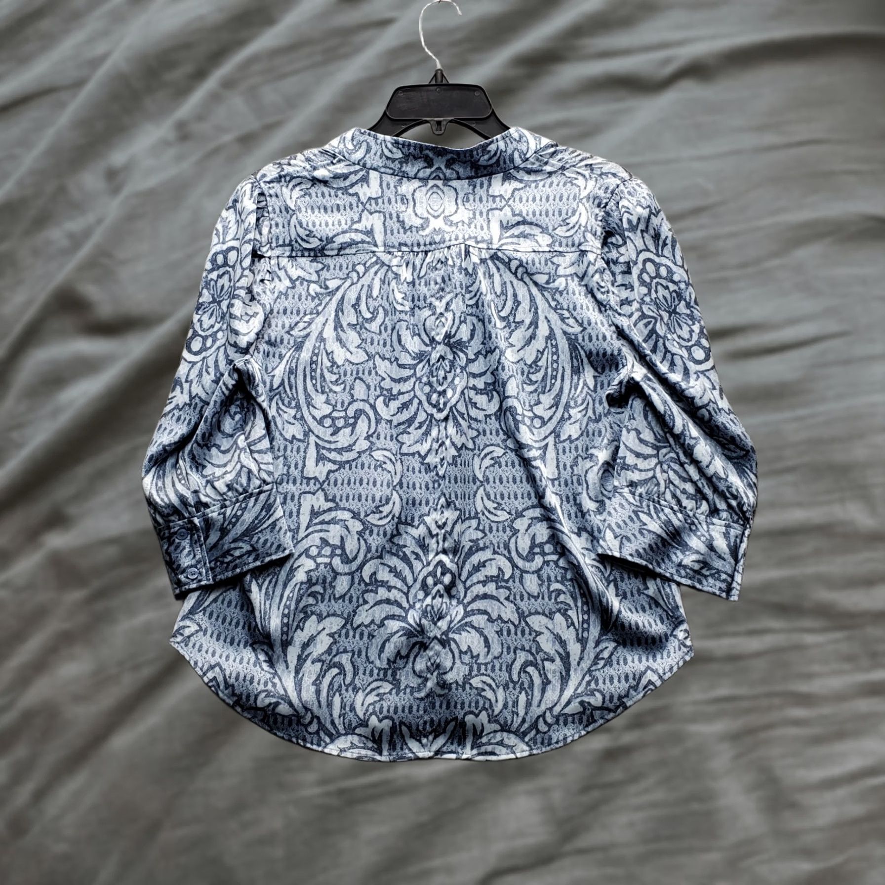 White House Black Market White House Black Market Blouse Womens Size 6 Damask Button Front Shacket? Size M / US 6-8 / IT 42-44 - 1 Thumbnail