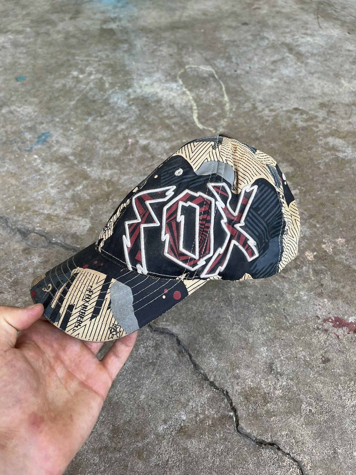 Affliction × Fox Racing × Southpole Crazy Y2K Grunge Embroidered Fox Fitted Cap Size ONE SIZE - 1 Thumbnail