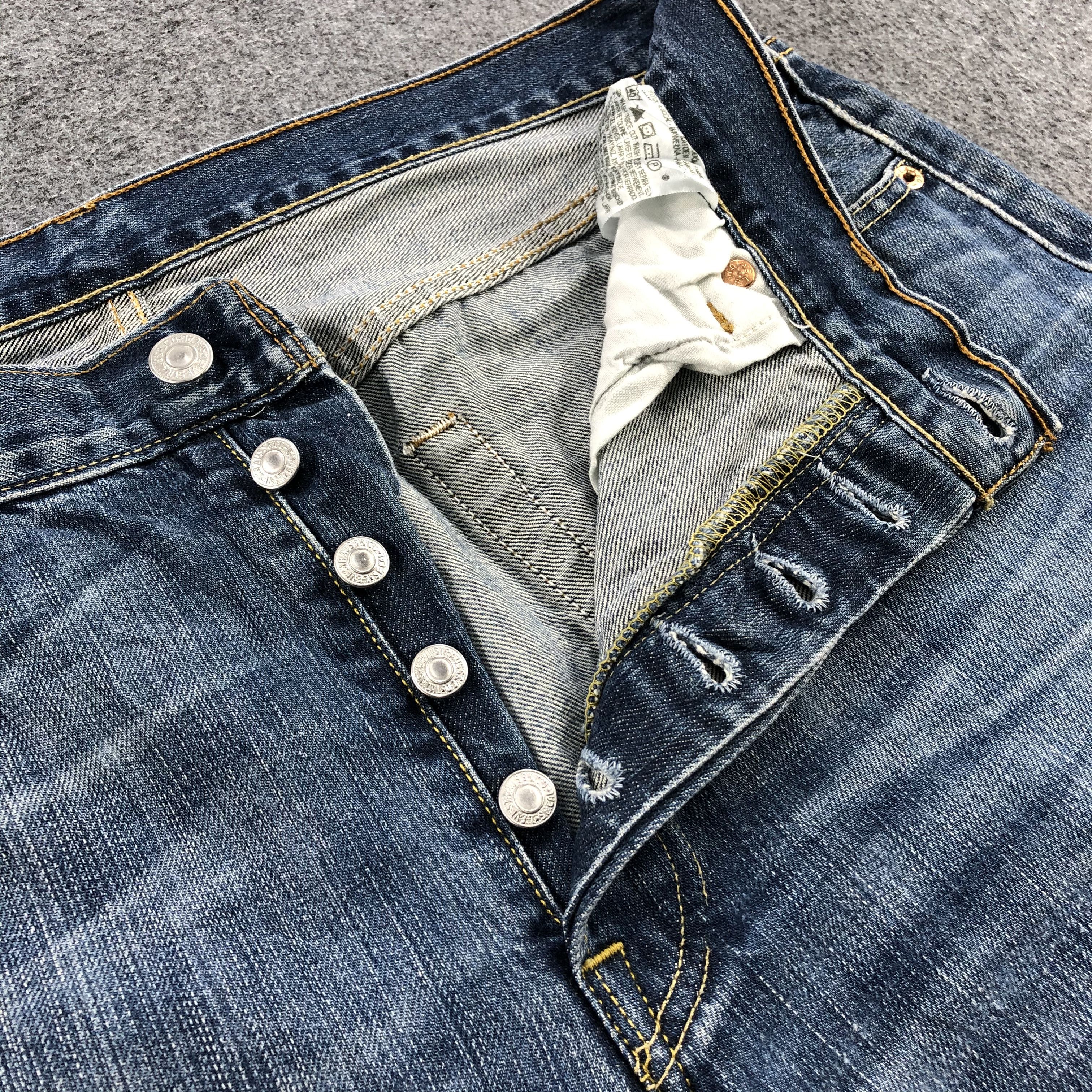 Levi's Vintage Light Wash Levis 501 Jeans-JM952 Size US 34 / EU 50 - 7 Thumbnail