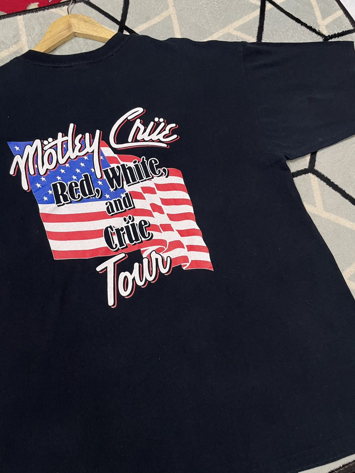 Band Tees × Vintage VINTAGE Y2K MOTLEY CRUE T SHIRT Size US XL / EU 56 / 4 - 10 Thumbnail