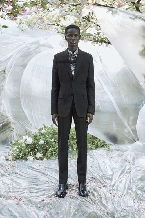 Dior Dior Black suit with logo on the chest 2502-Nextarrow Size 52R - 9 Thumbnail