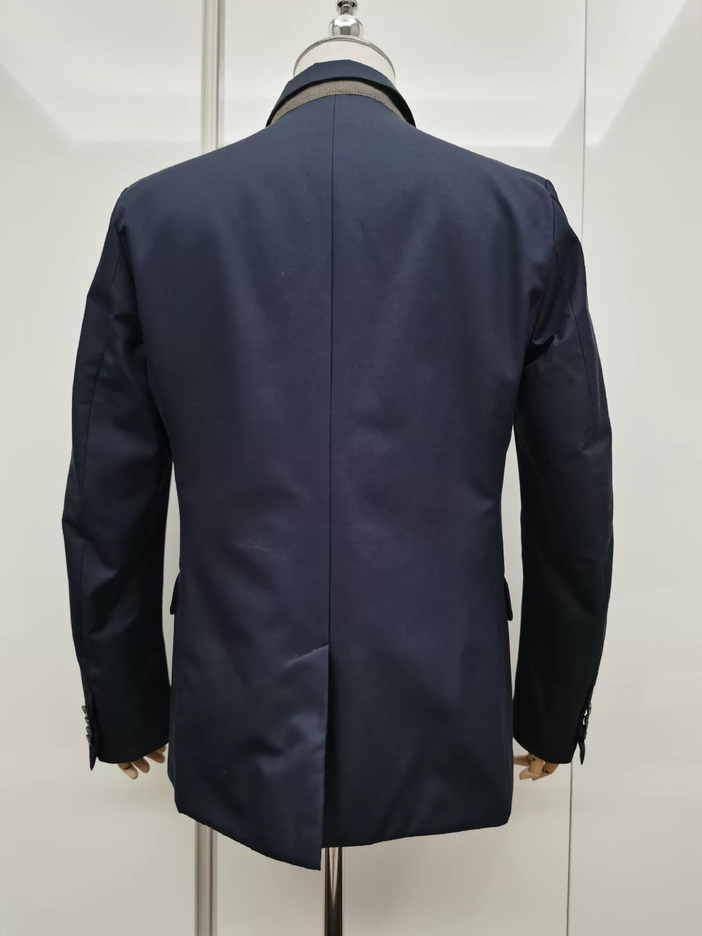 Valentino Valentino down blazer size 48 worn once Size 48R - 5 Thumbnail