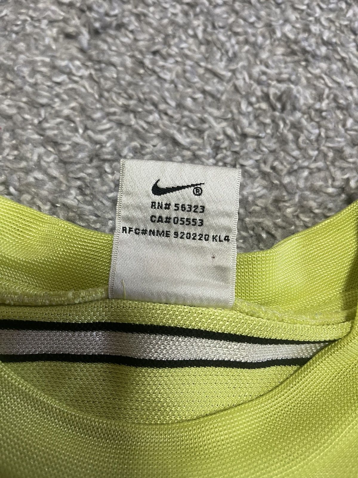 Nike × Vintage 90s NIKE VINTAGE NEON Y2K OVERSIZED DRILL BIG CENTER SWOOSH Size US L / EU 52-54 / 3 - 10 Thumbnail