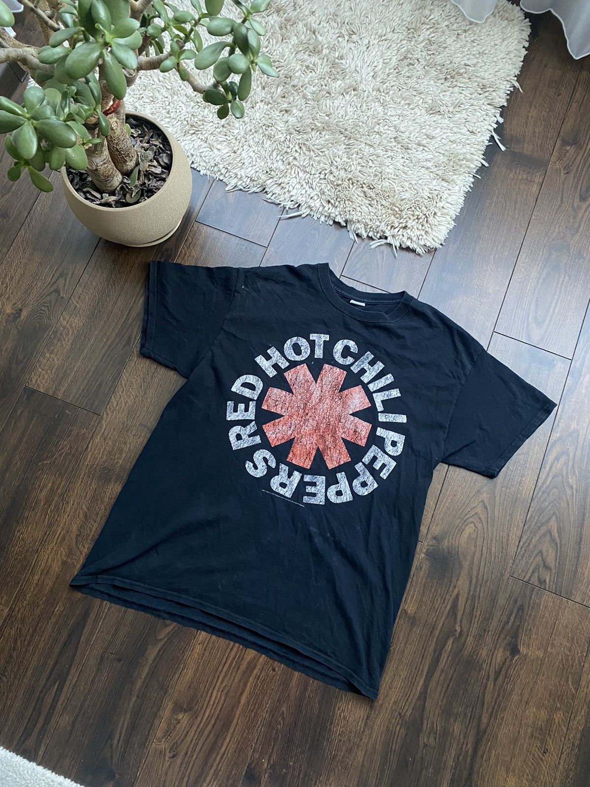 Band Tees Vintage Red Hot Chili Peppers 2011 tee Size US L / EU 52-54 / 3 - 1 Thumbnail