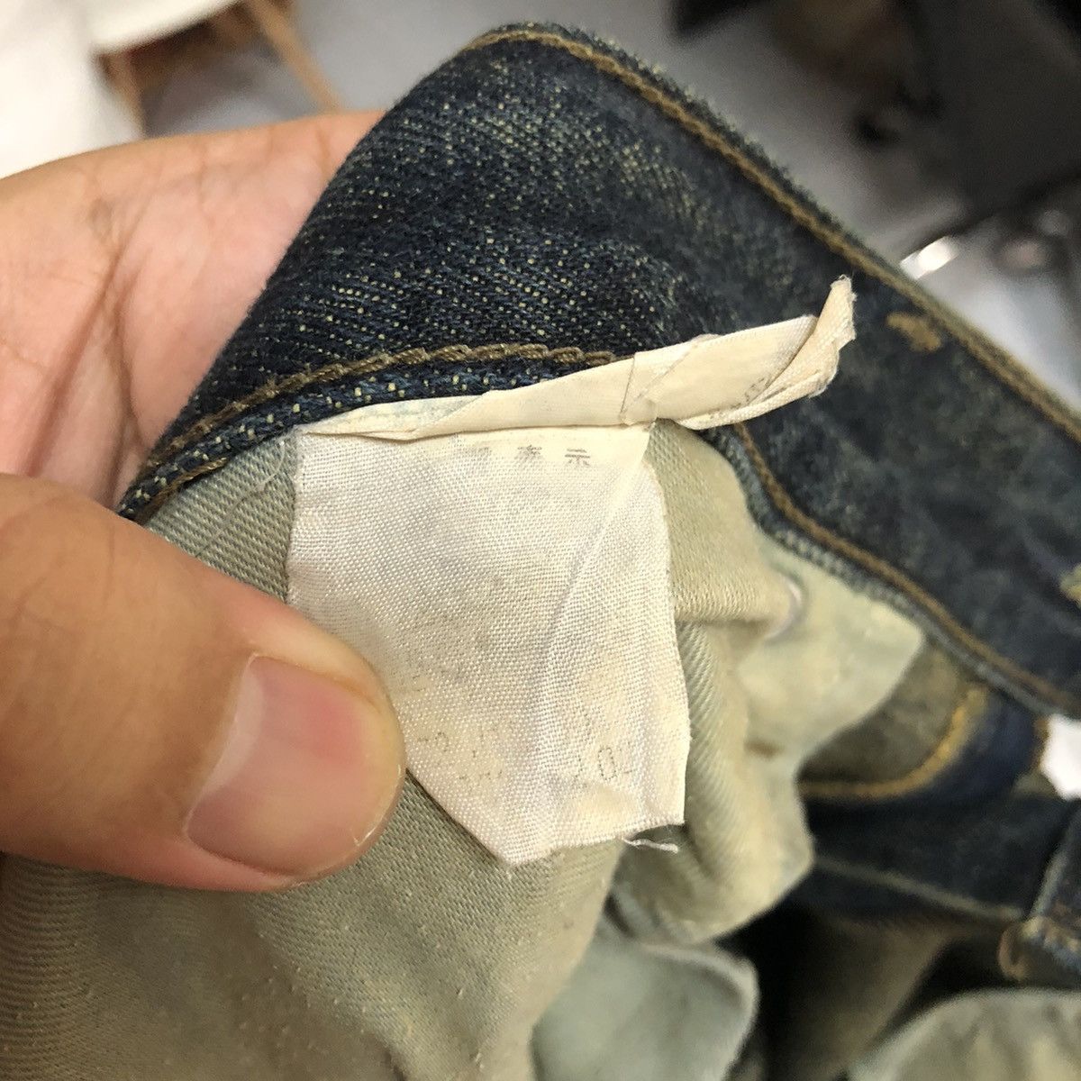 Levi's DLL Levis 533 Blue ripped Denim jeans Pants #C208 Size US 36 / EU 52 - 20 Thumbnail
