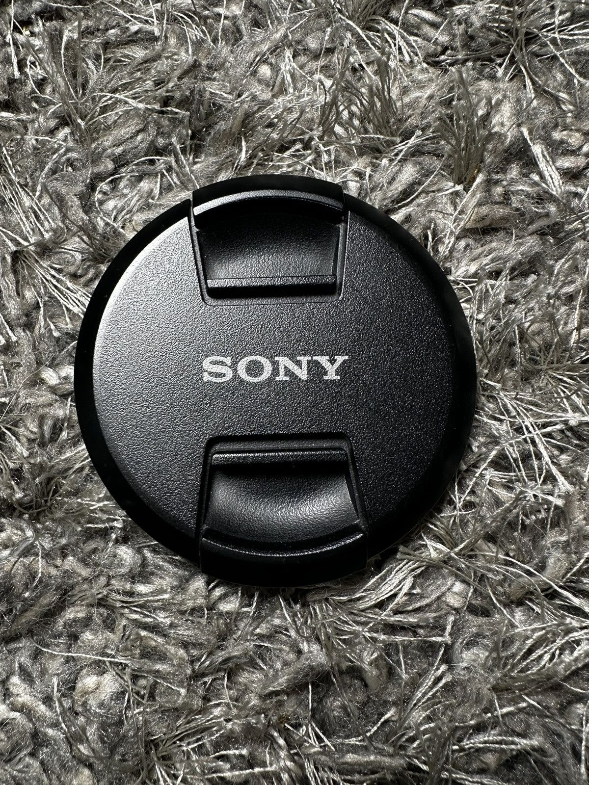 Sony Sony ALC-F77S 77mm Front Lens Cap Size ONE SIZE - 1 Thumbnail