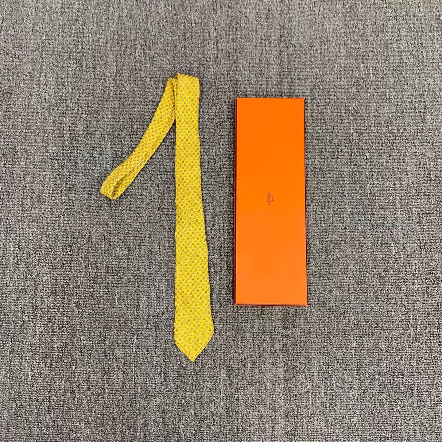 Hermes Hermes Yellow H All-Over Print Silk Tie 9/10 w/ Box Size ONE SIZE - 1 Thumbnail