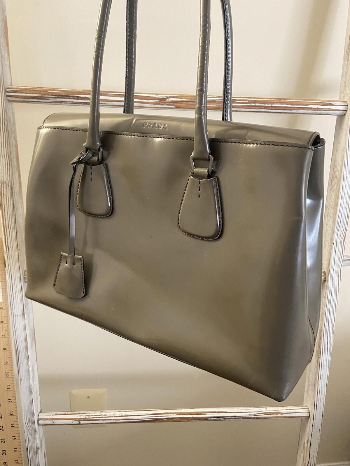 Prada Prada Spazzolato matte gray patent leather hand tote bag Size ONE SIZE - 2 Thumbnail