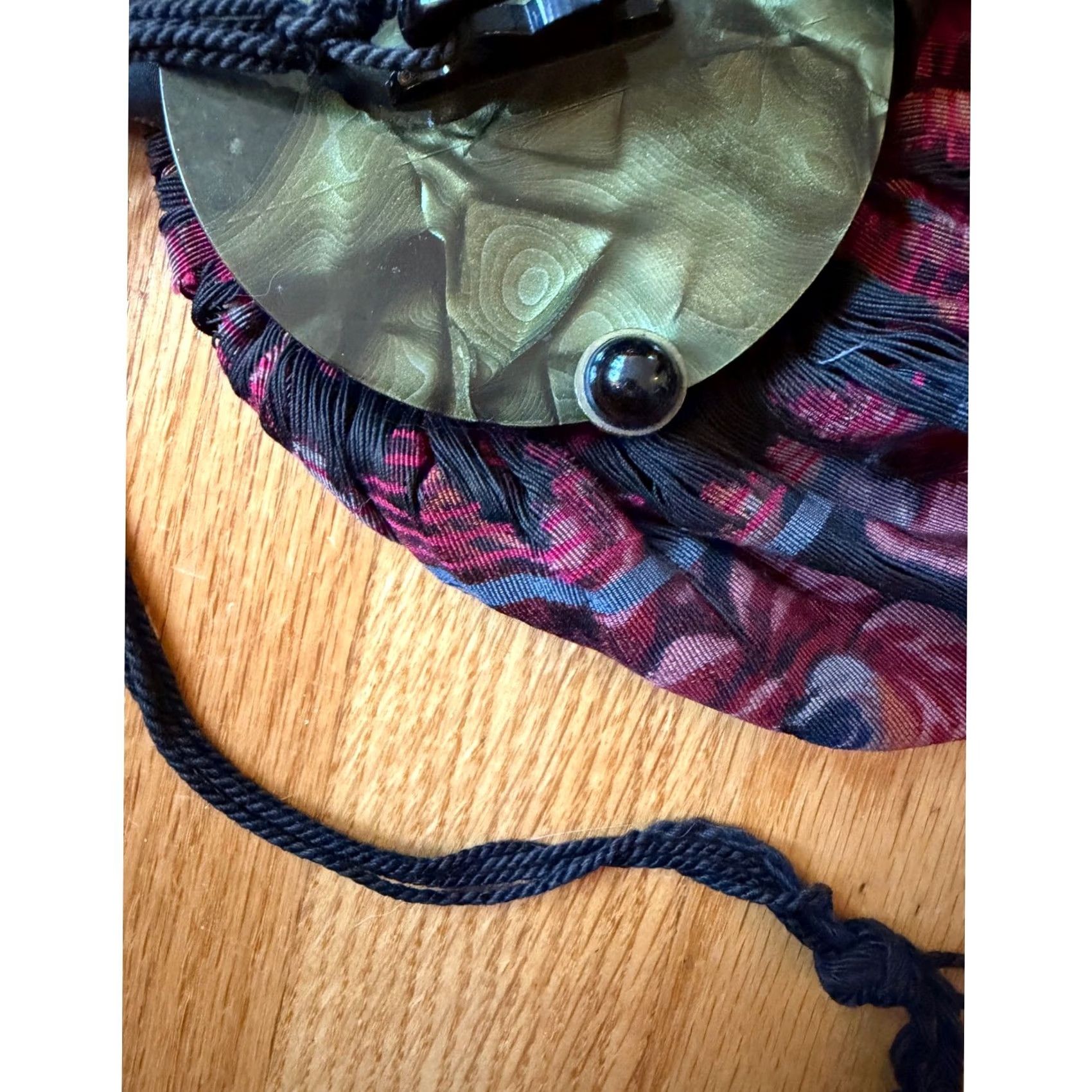 Vintage - "Vintage" is an essential descriptor Size ONE SIZE - 4 Thumbnail