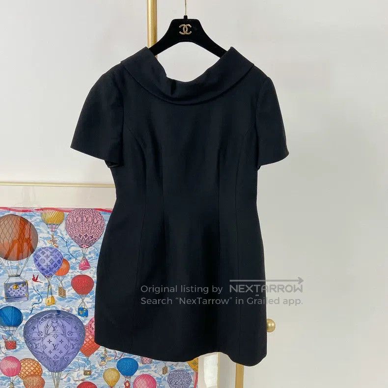Valentino Valentino Black waist dress Size L / US 10 / IT 46 - 1 Thumbnail