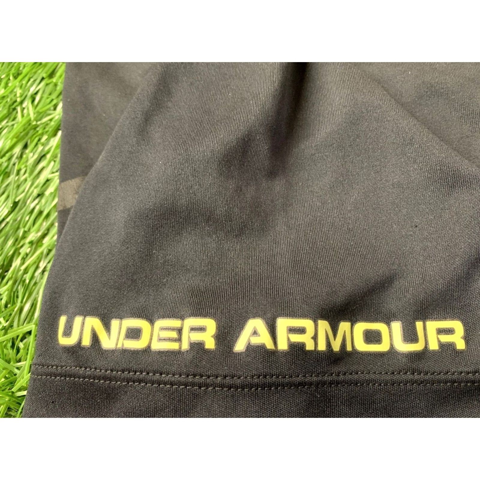 Under Armour Under Armour HeatGear Shirt Men Large Black Jersey Short Sleeve Compression T-Shirt 2016 Sports Activewear CrossFit Size US L / EU 52-54 / 3 - 4 Thumbnail
