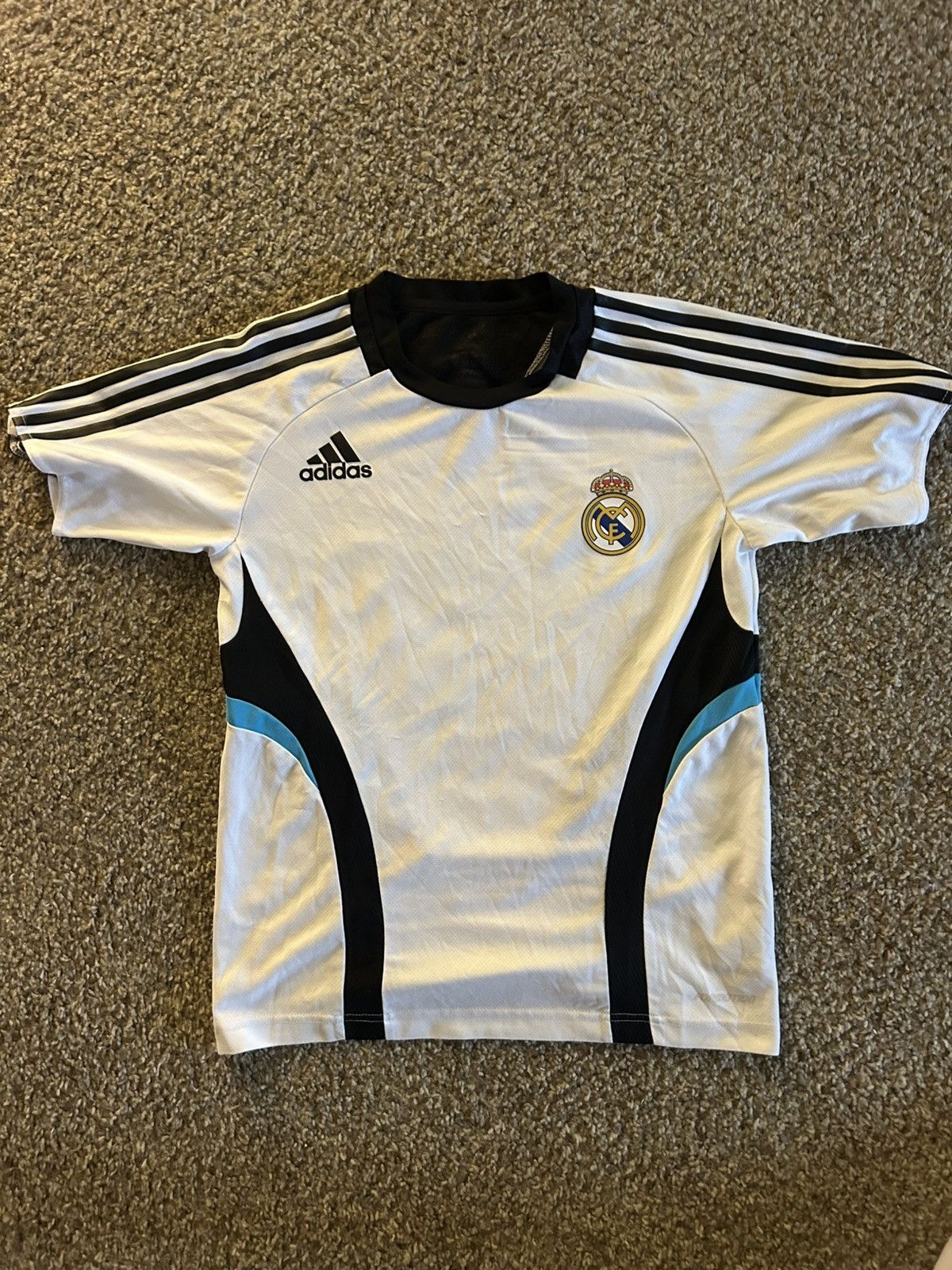 Adidas Vintage 2000’s Real Madrid Training Jersey Size US XS / EU 42 / 0 - 1 Thumbnail
