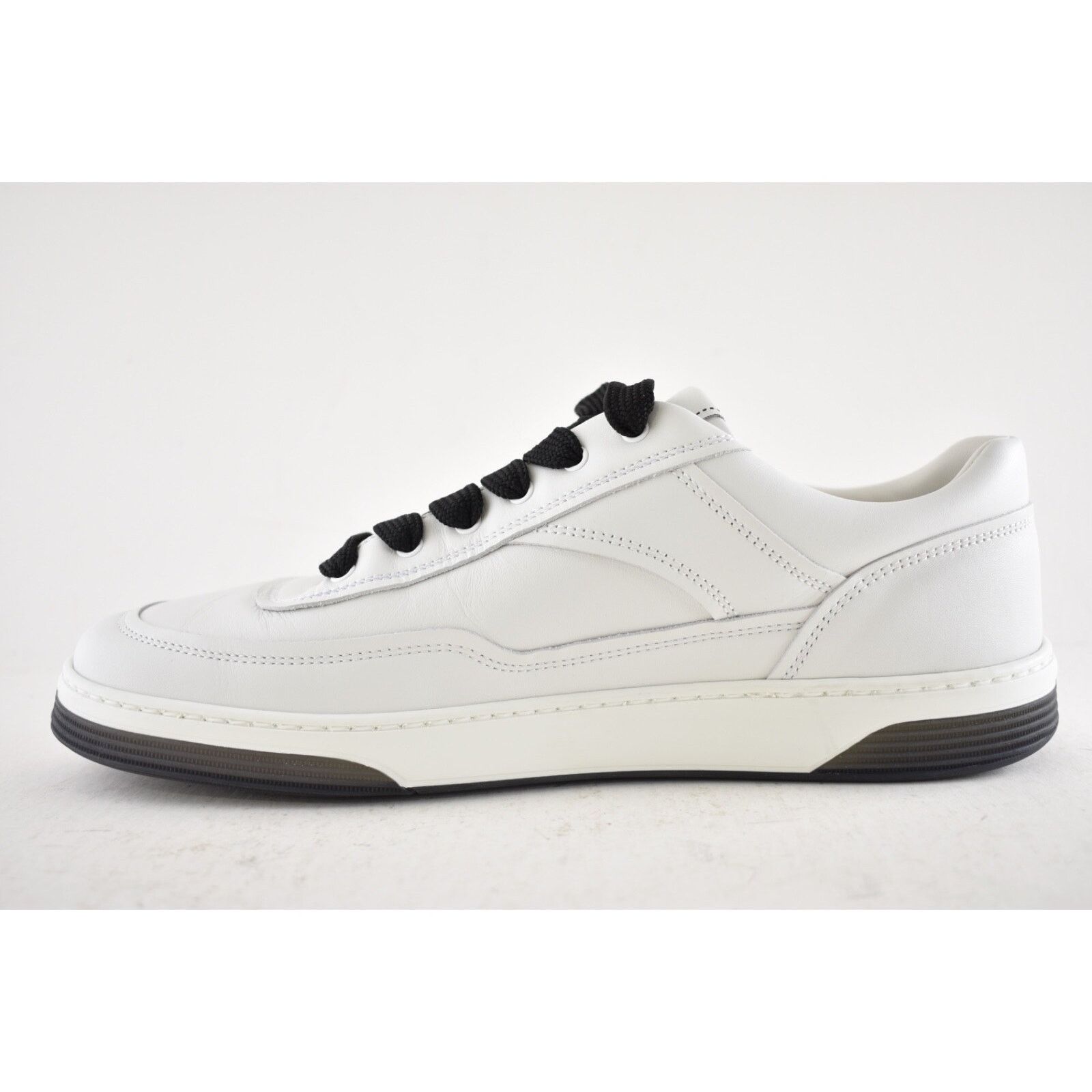 Chanel Chanel 24P Leather CC Logo Flat Lace Up Runner Sneaker 41.5 Size US 11.5 / IT 41.5 - 12 Thumbnail